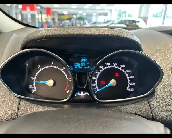 Ford Ecosport view 14