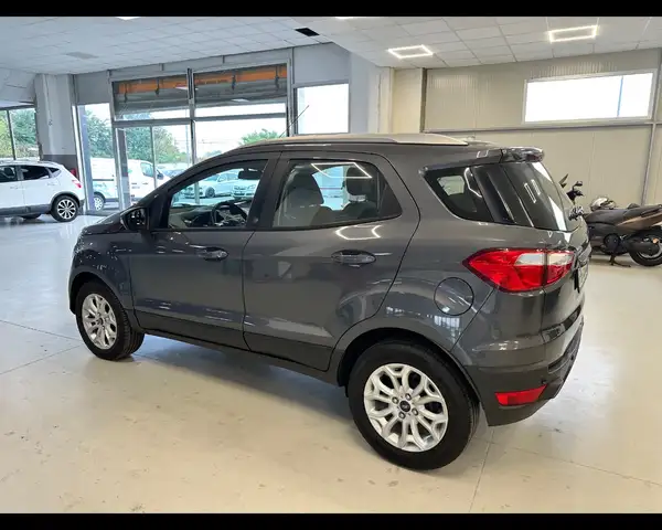 Ford Ecosport view 4