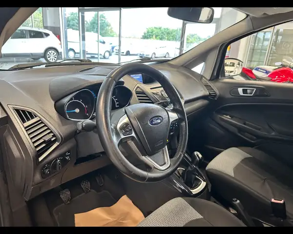 Ford Ecosport view 6