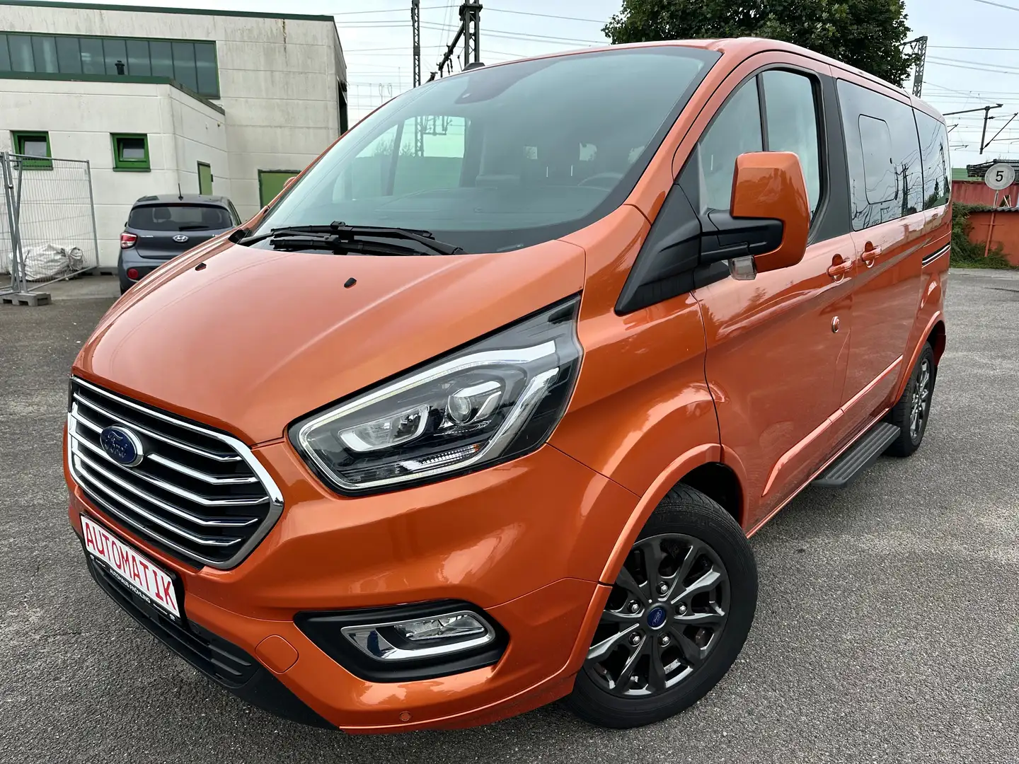 Ford Tourneo Custom L1 Tourneo Titanium X Aut. AHK Orange - 1