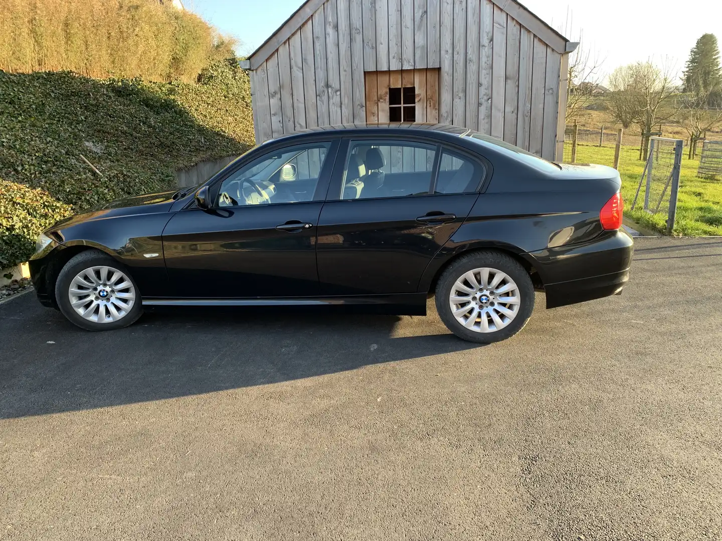 BMW 318 d - 1