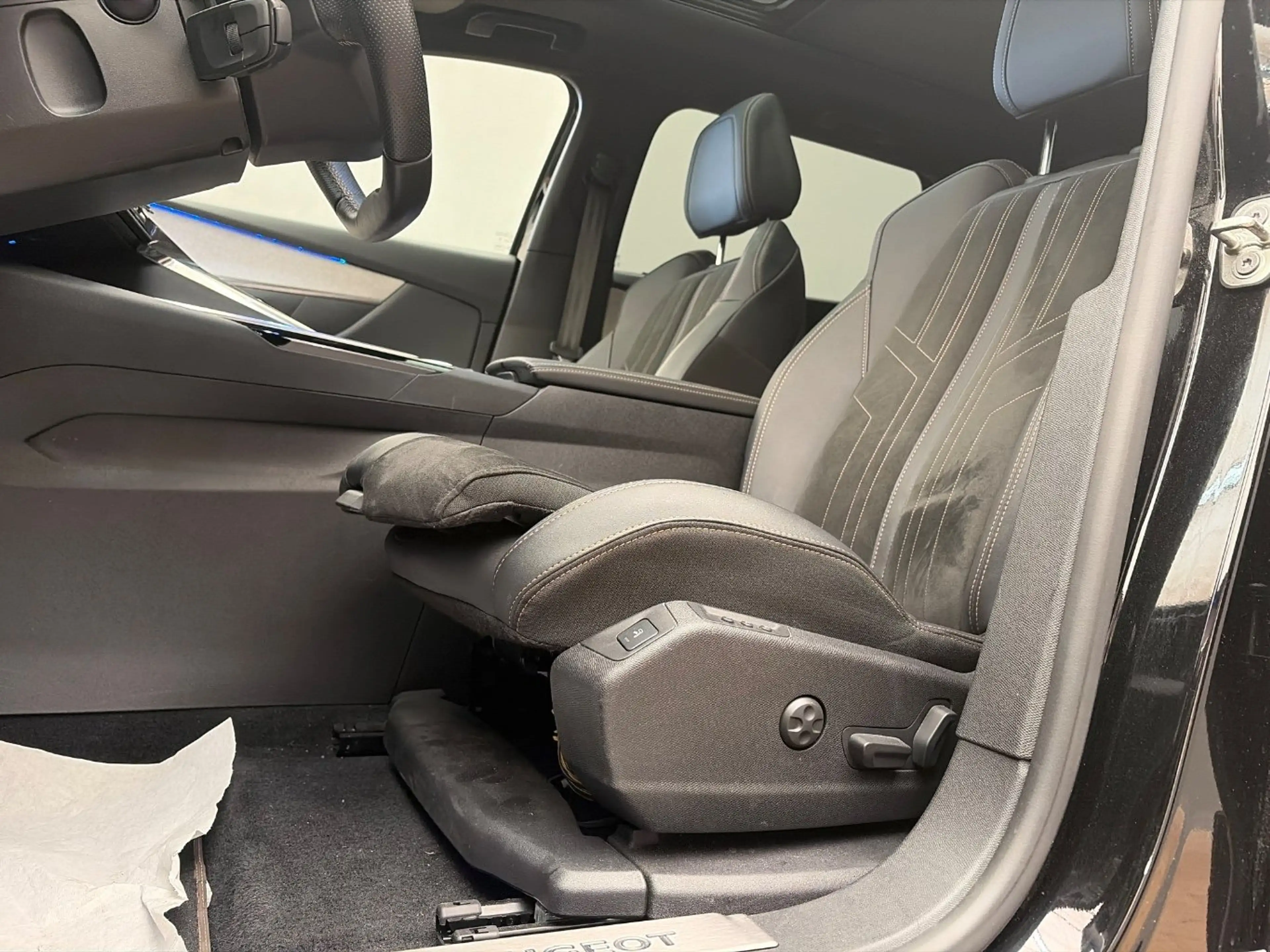 Peugeot 5008 1.2 Hybrid 136 GT Black Pack | Full Option | 7-Zit — photo 7