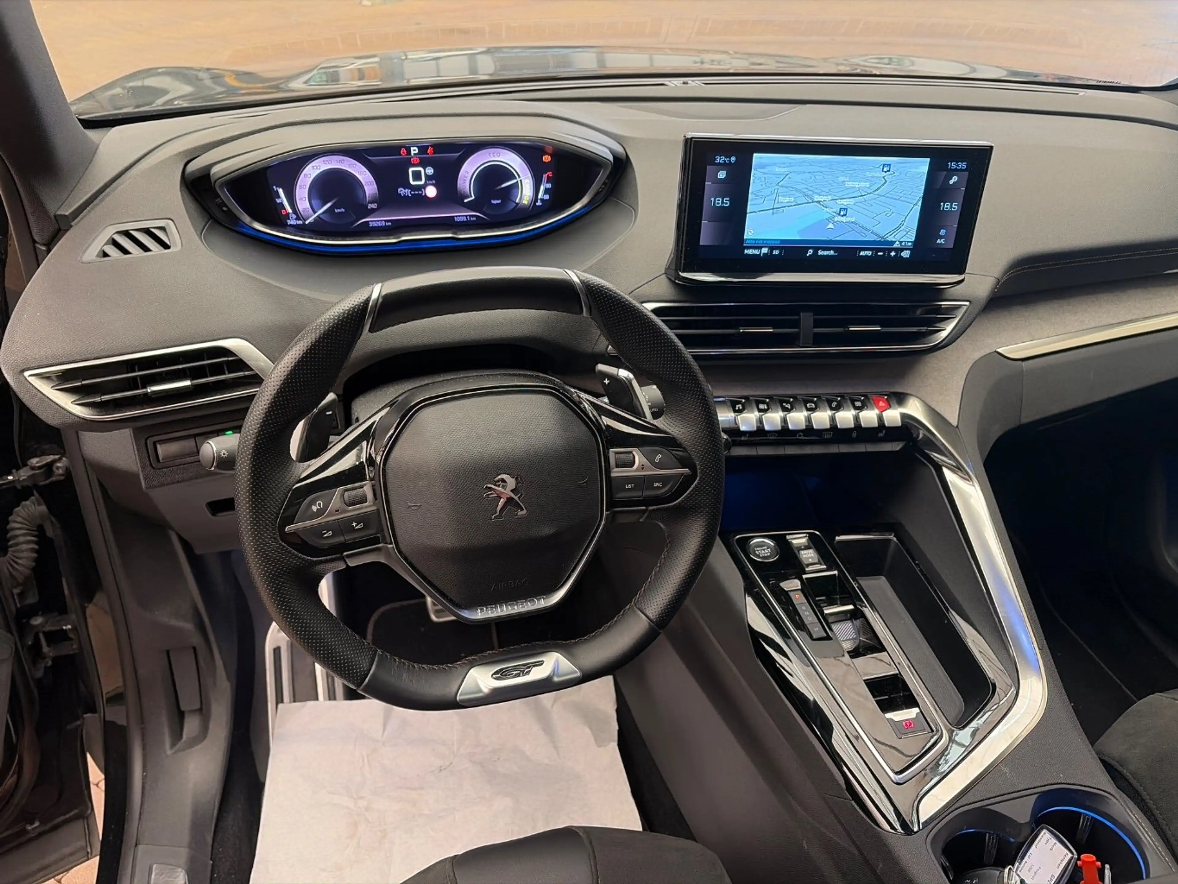Peugeot 5008 1.2 Hybrid 136 GT Black Pack | Full Option | 7-Zit — photo 6