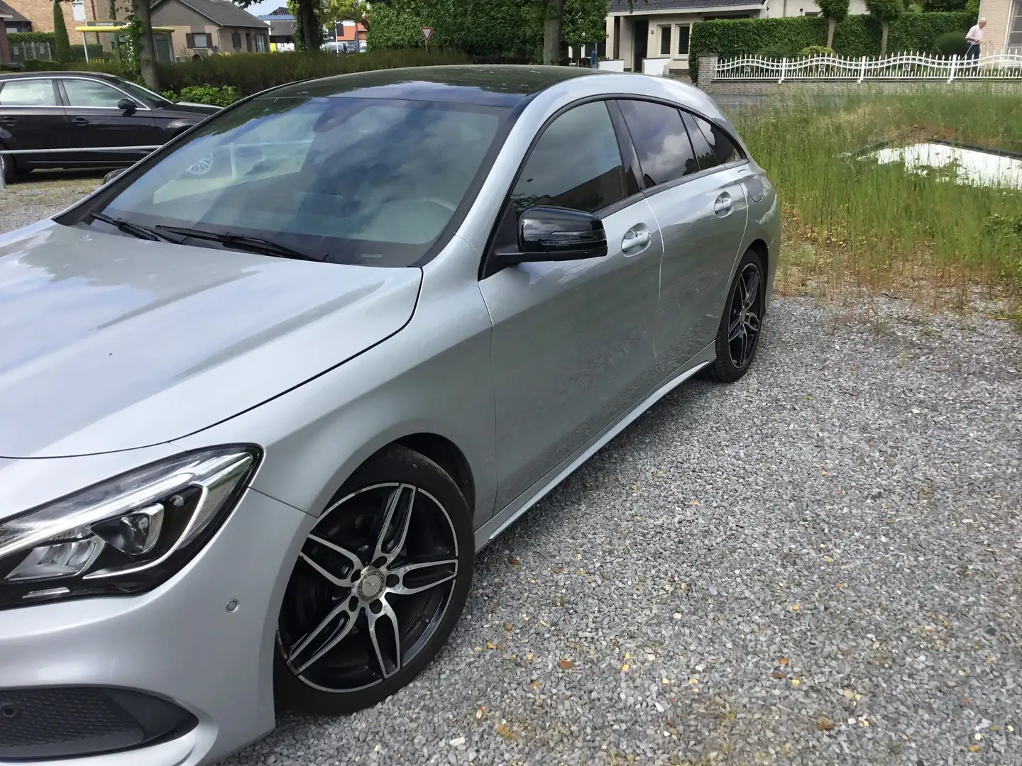 Mercedes-Benz CLA 200 AMG line Grijs - 2