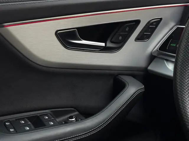 Audi Q7 view 15