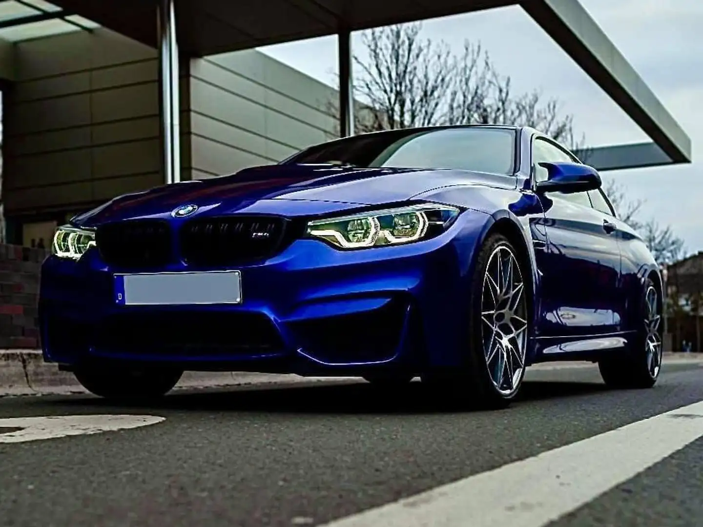 BMW M4 M4 Coupe DKG Competition Blau - 2