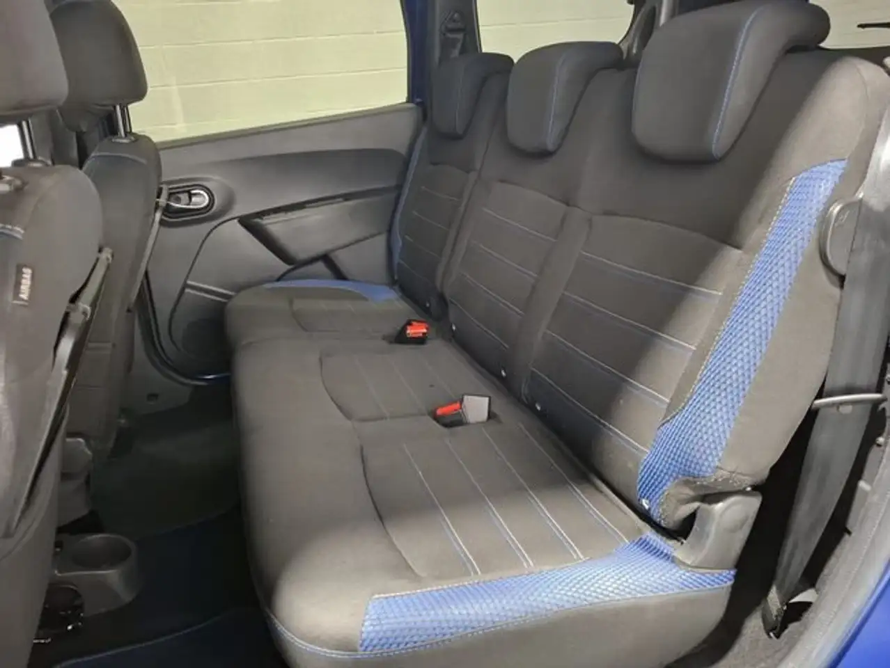 2020 Dacia Lodgy 1.5 dCI Stepway Comfort Blue 7pl. 85kW, photograph 9