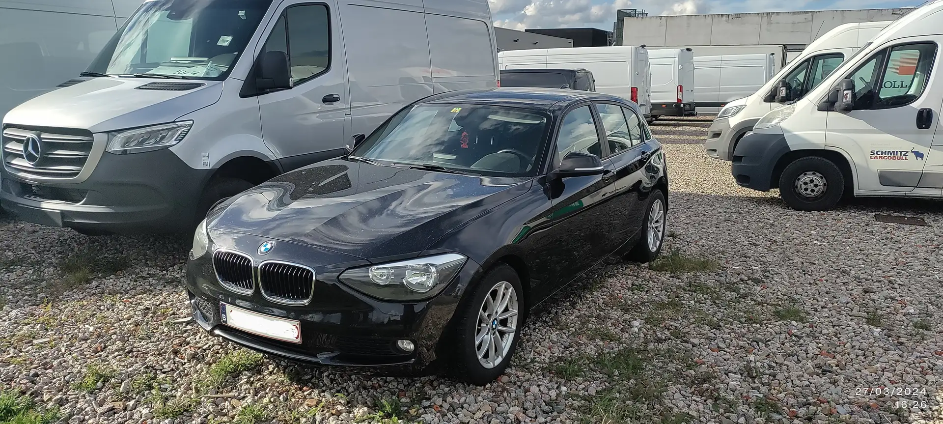 BMW 116 116d EfficientDynamics Edition Zwart - 2