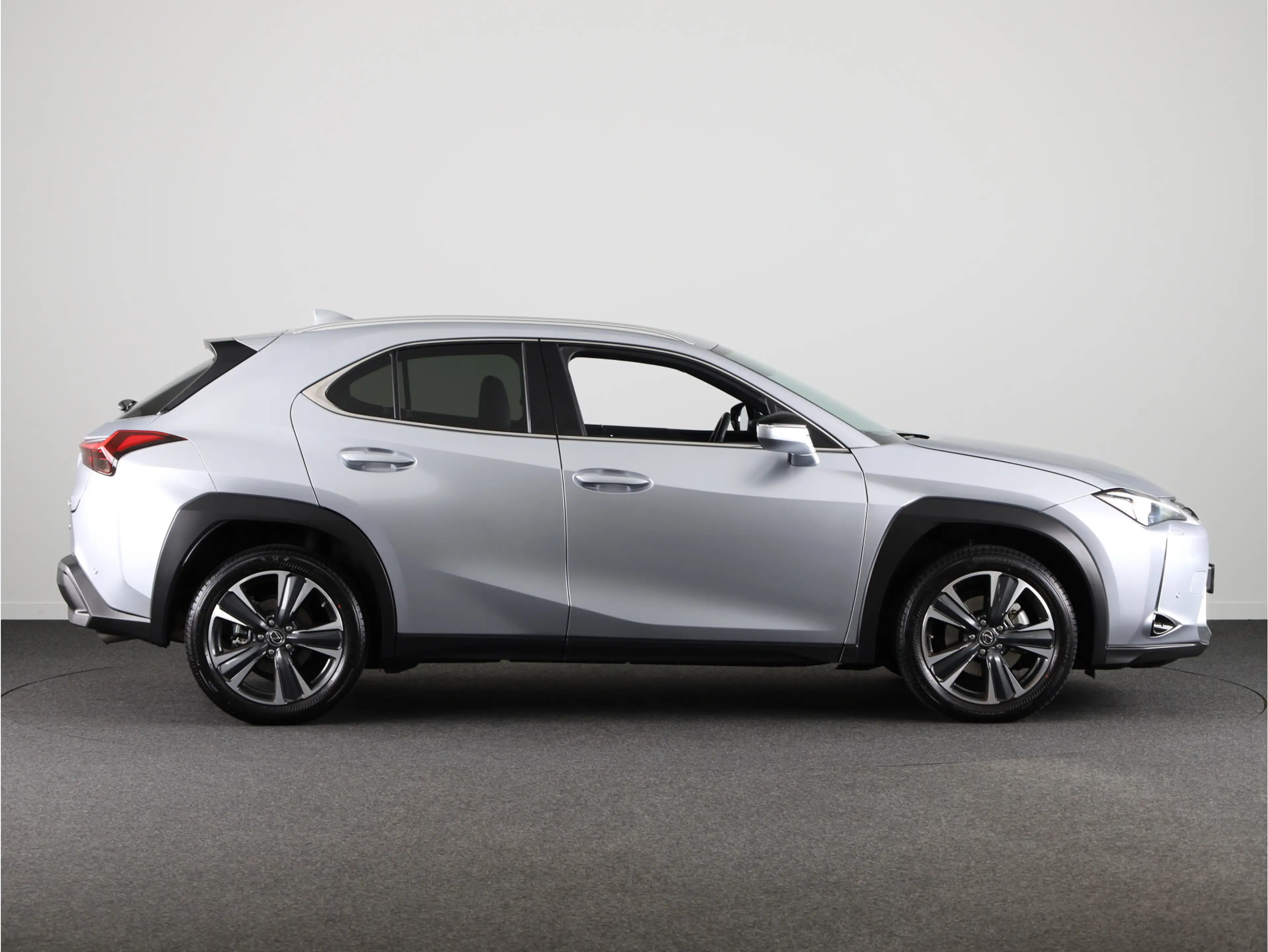 Lexus UX 250h Luxury Line *DEMO* | Head up Display | Stoelverwar — photo 14