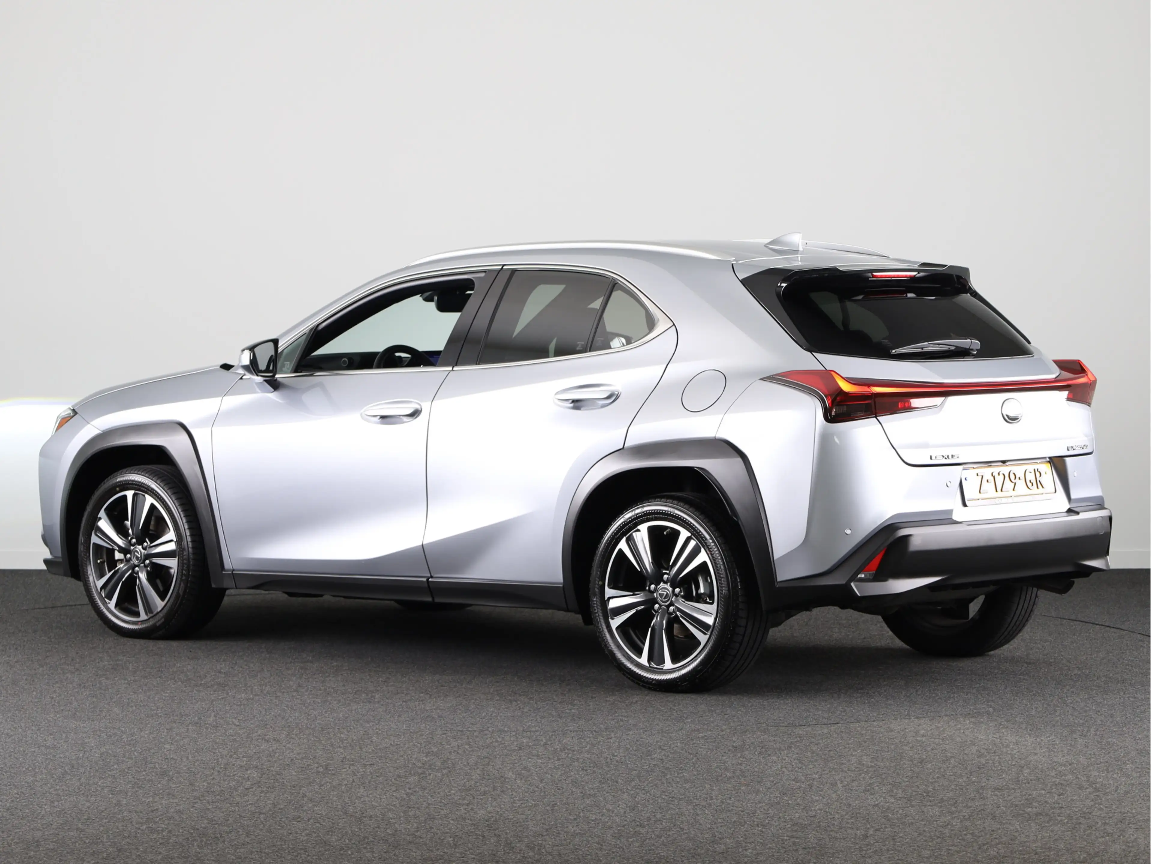 Lexus UX 250h Luxury Line *DEMO* | Head up Display | Stoelverwar — photo 15