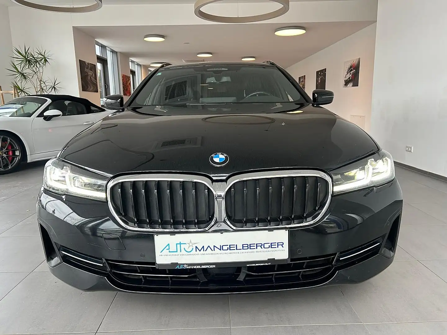 BMW 520 d 48 V Touring Aut., Sitzlüftung, Komfortzugang... Schwarz - 2