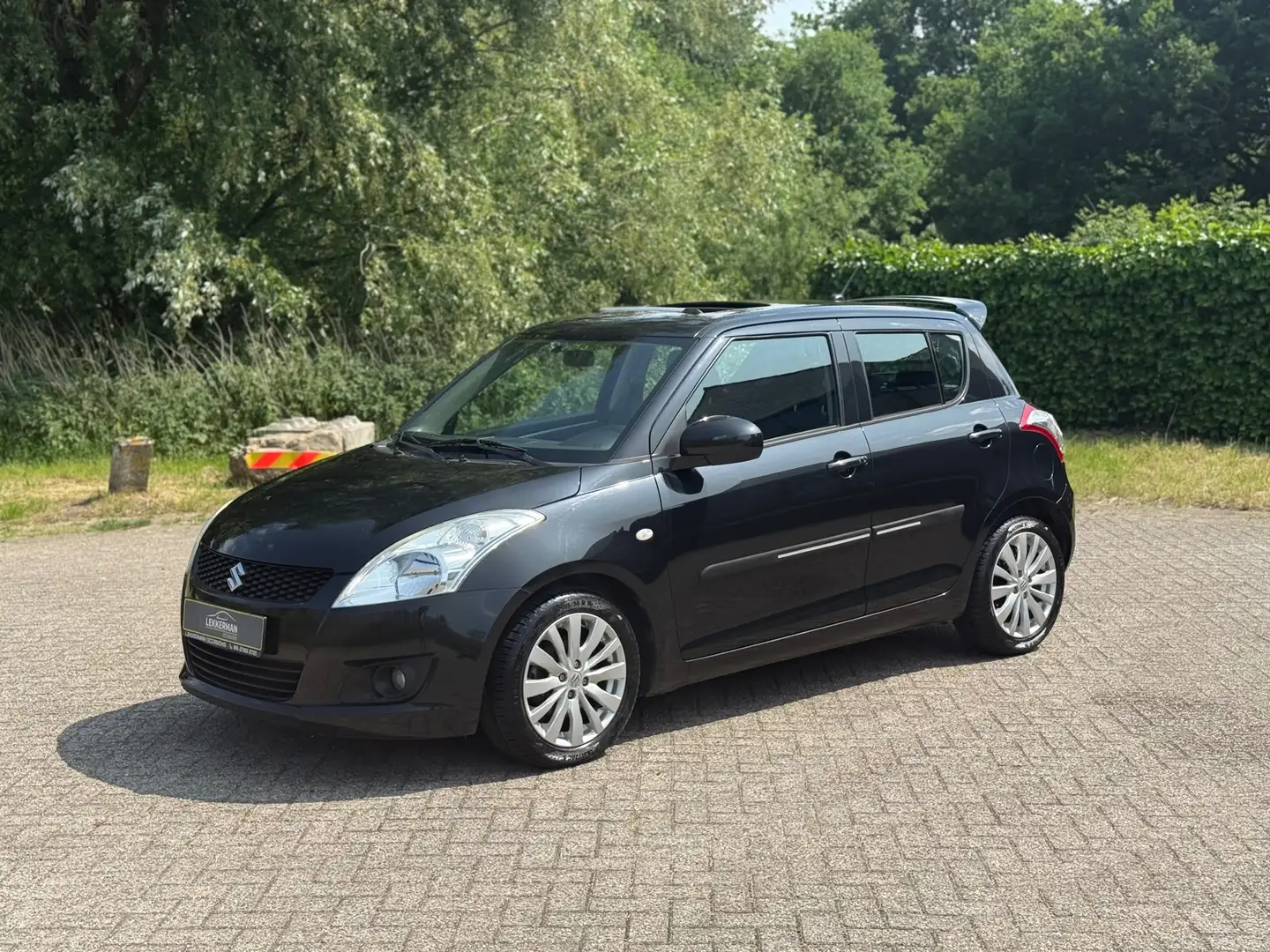Suzuki Swift 1.2 Exclusive EASSS SCHUIFDAK I CRUISE I UNIEKE KM Negru - 1