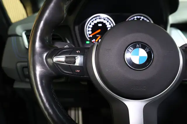 BMW 2 Series view 12