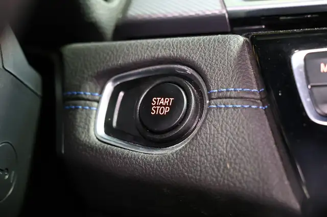 BMW 2 Series view 14