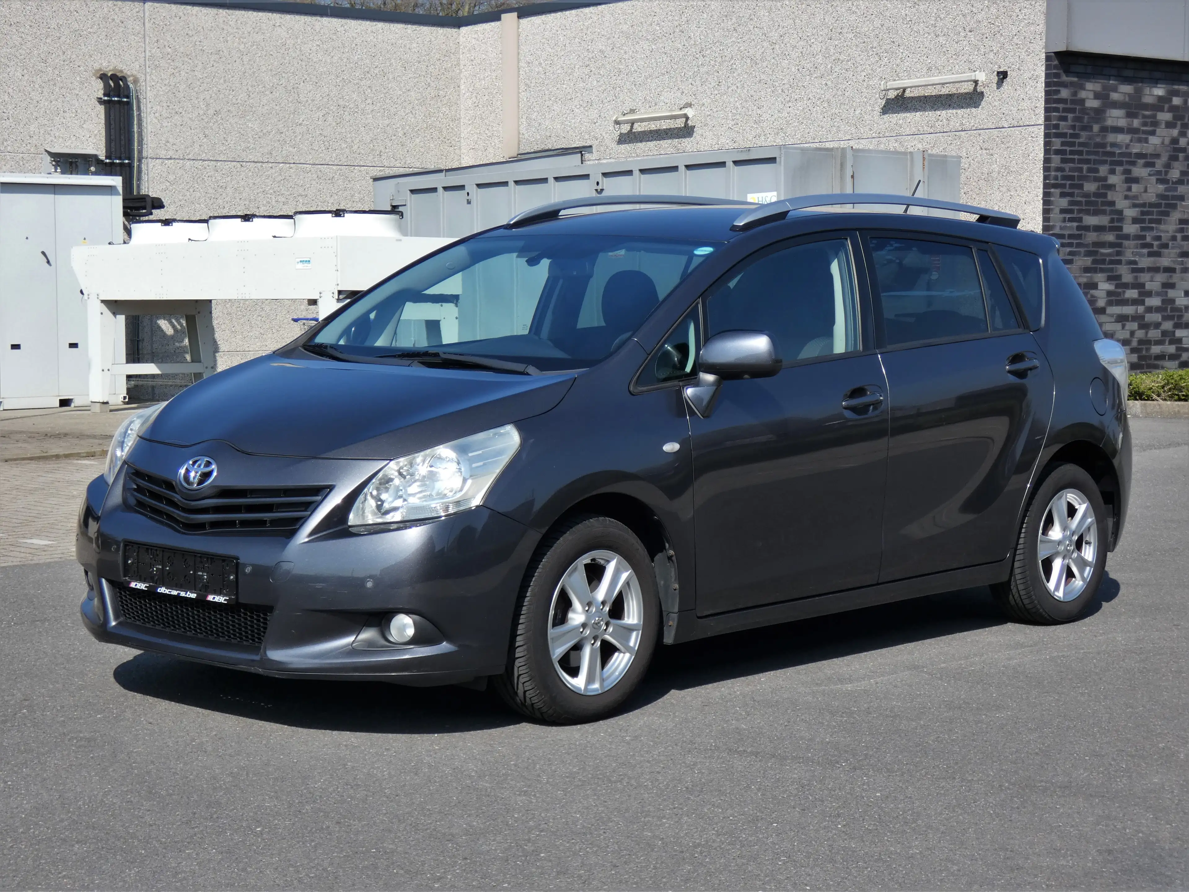 Toyota Verso Verso 1.6 VTT-i Sol 5pl. TOPSTAAT !!! — photo 2
