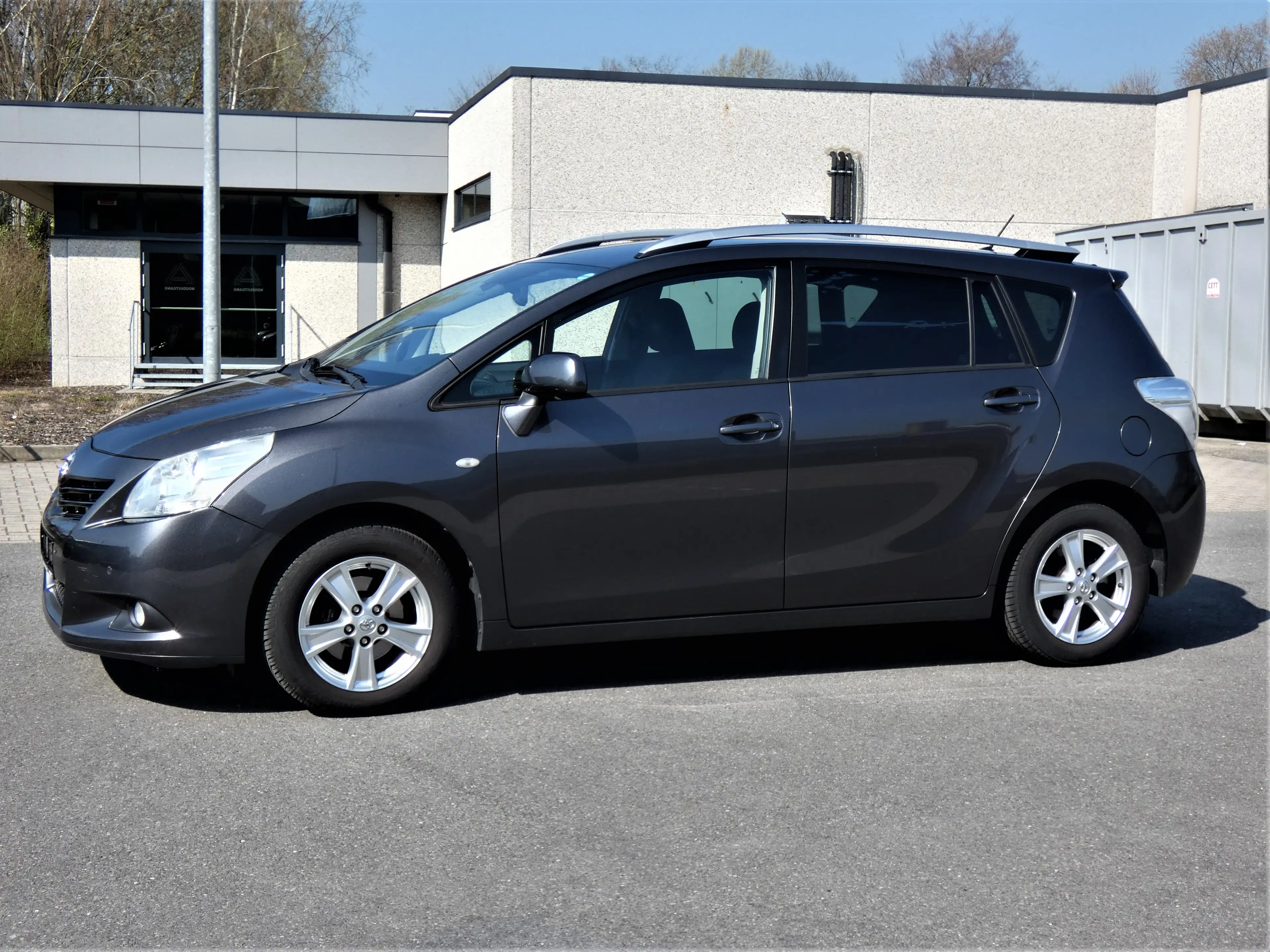 Toyota Verso Verso 1.6 VTT-i Sol 5pl. TOPSTAAT !!! — photo 3