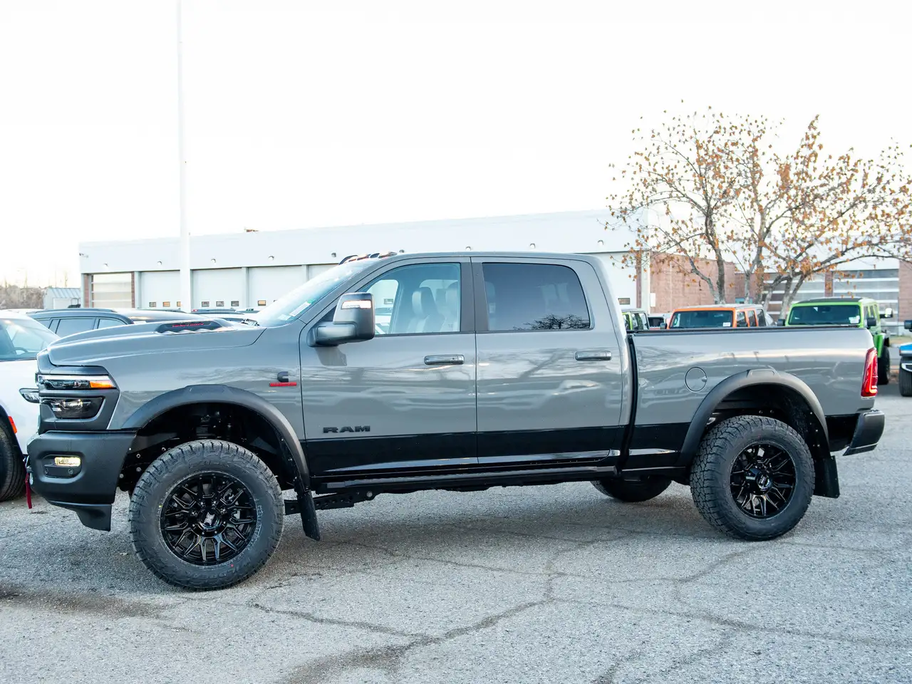 RAM 2500 снимка RAM 2500