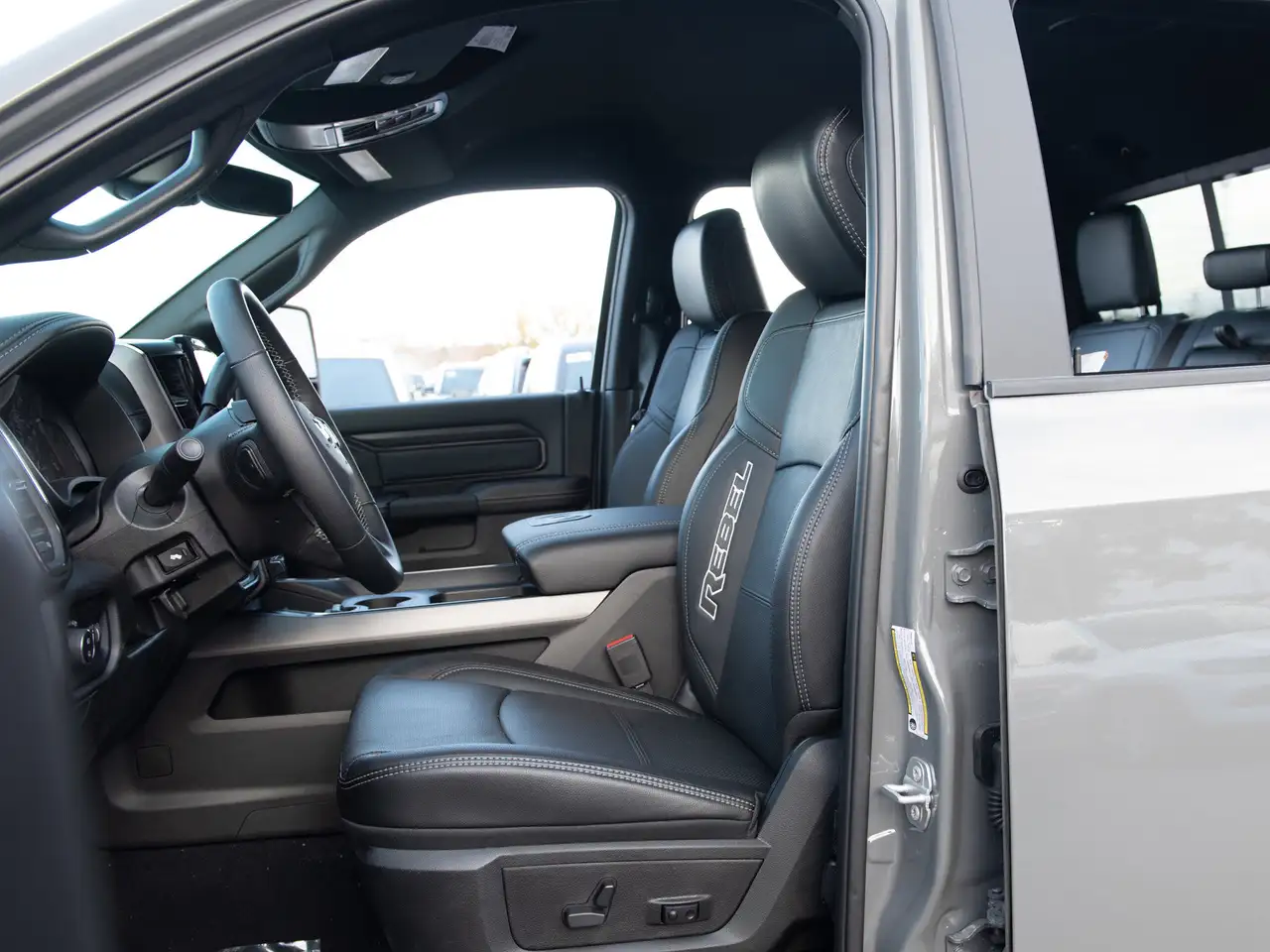 RAM 2500 снимка RAM 2500