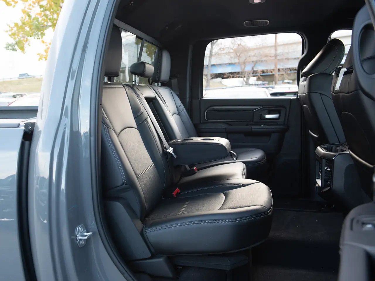 RAM 2500 снимка RAM 2500