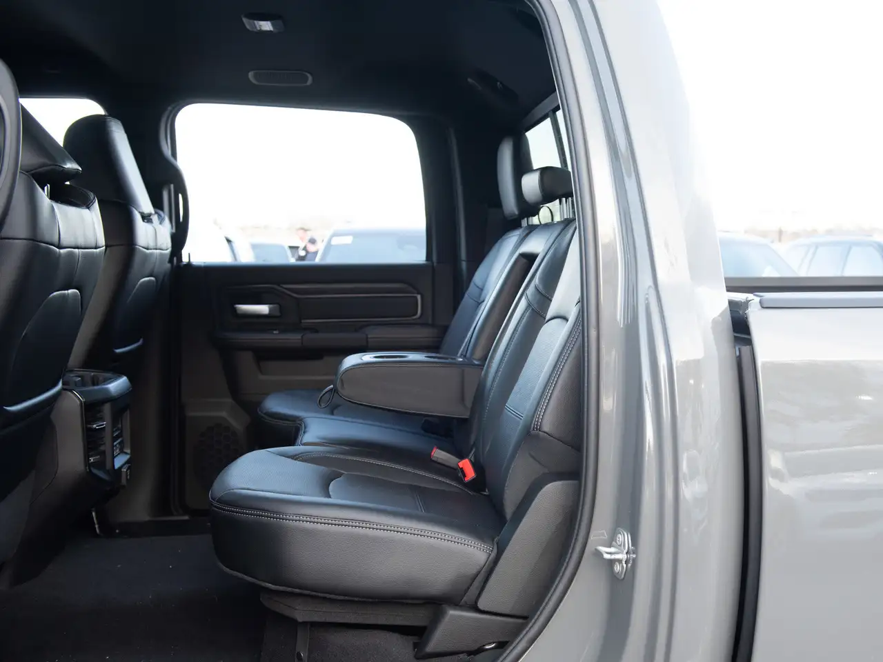RAM 2500 снимка RAM 2500