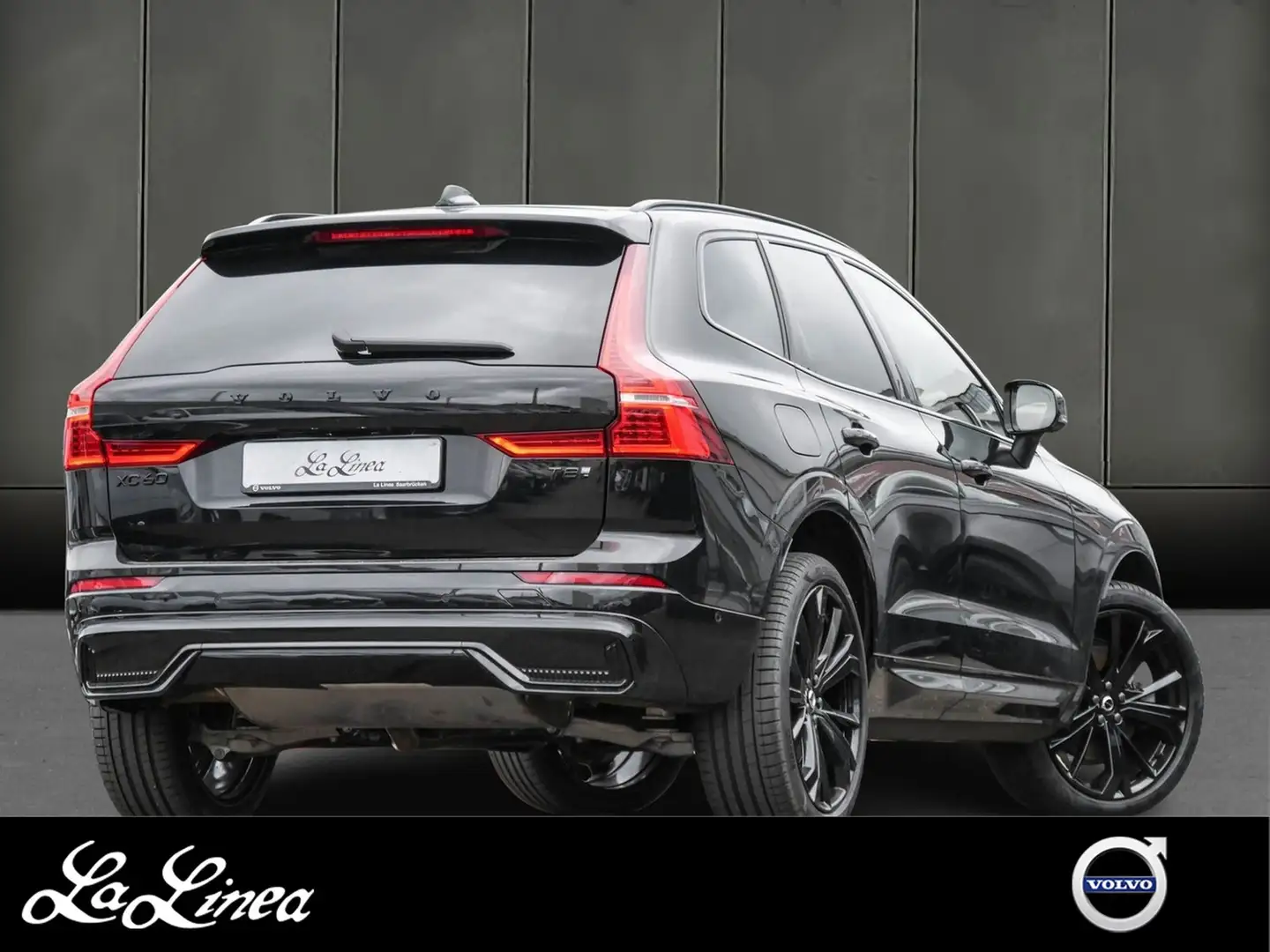 Volvo XC60 T8 Plus Black Edition AHK / Pano / Memory Noir - 2