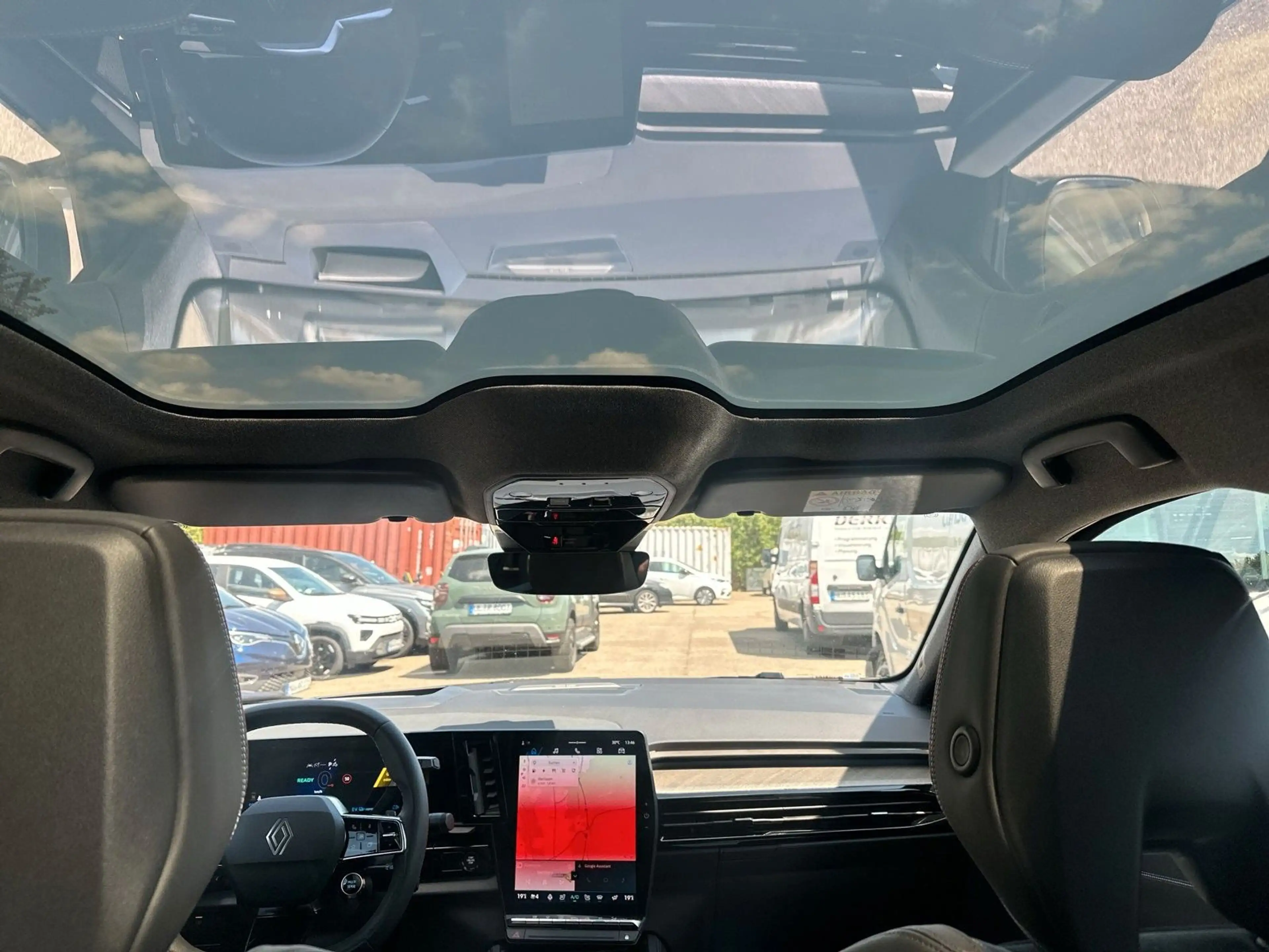 Renault Rafale 300 Plug-in Hybrid 4x4 Atelier Alpine — photo 9