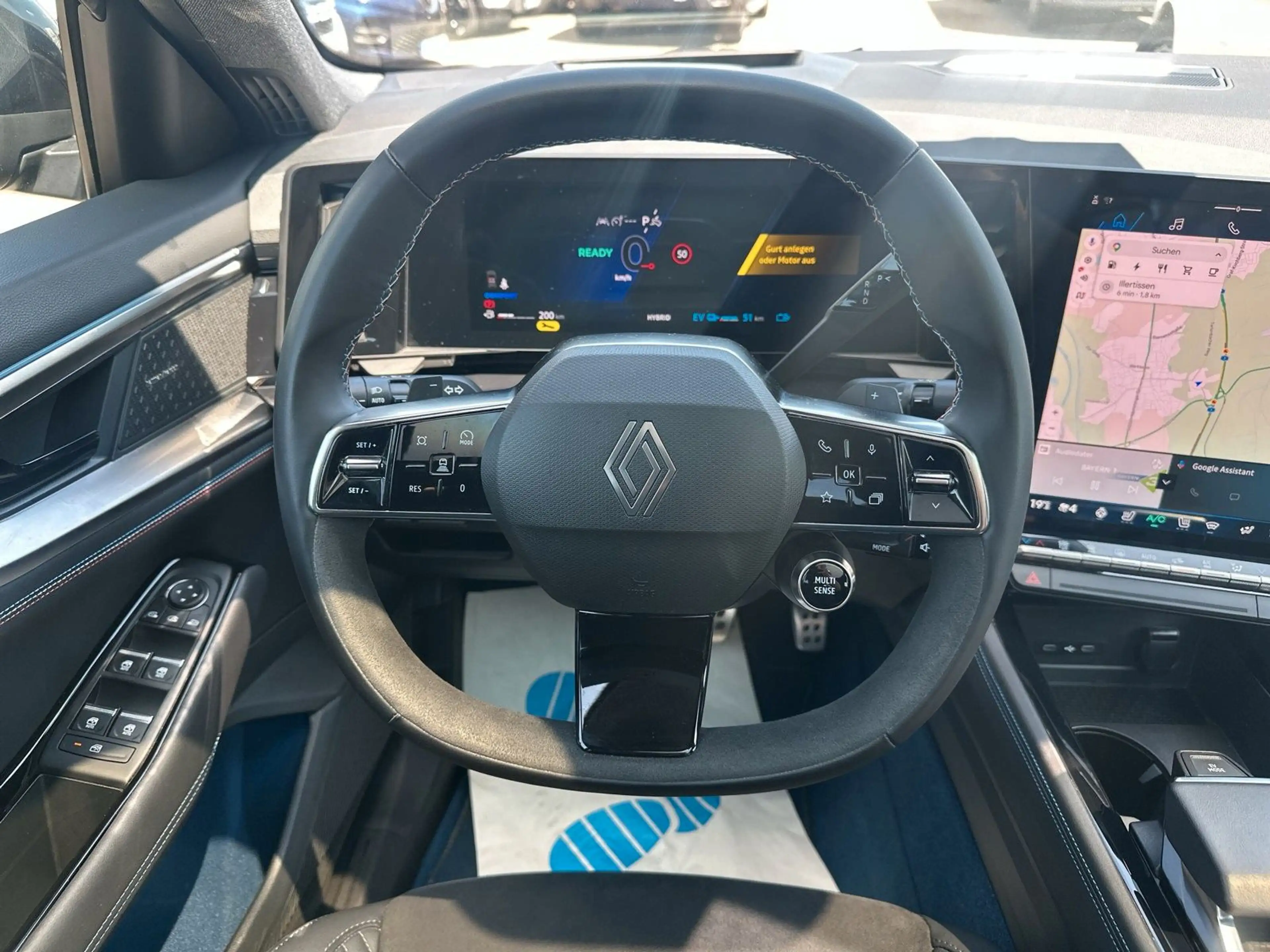Renault Rafale 300 Plug-in Hybrid 4x4 Atelier Alpine — photo 10