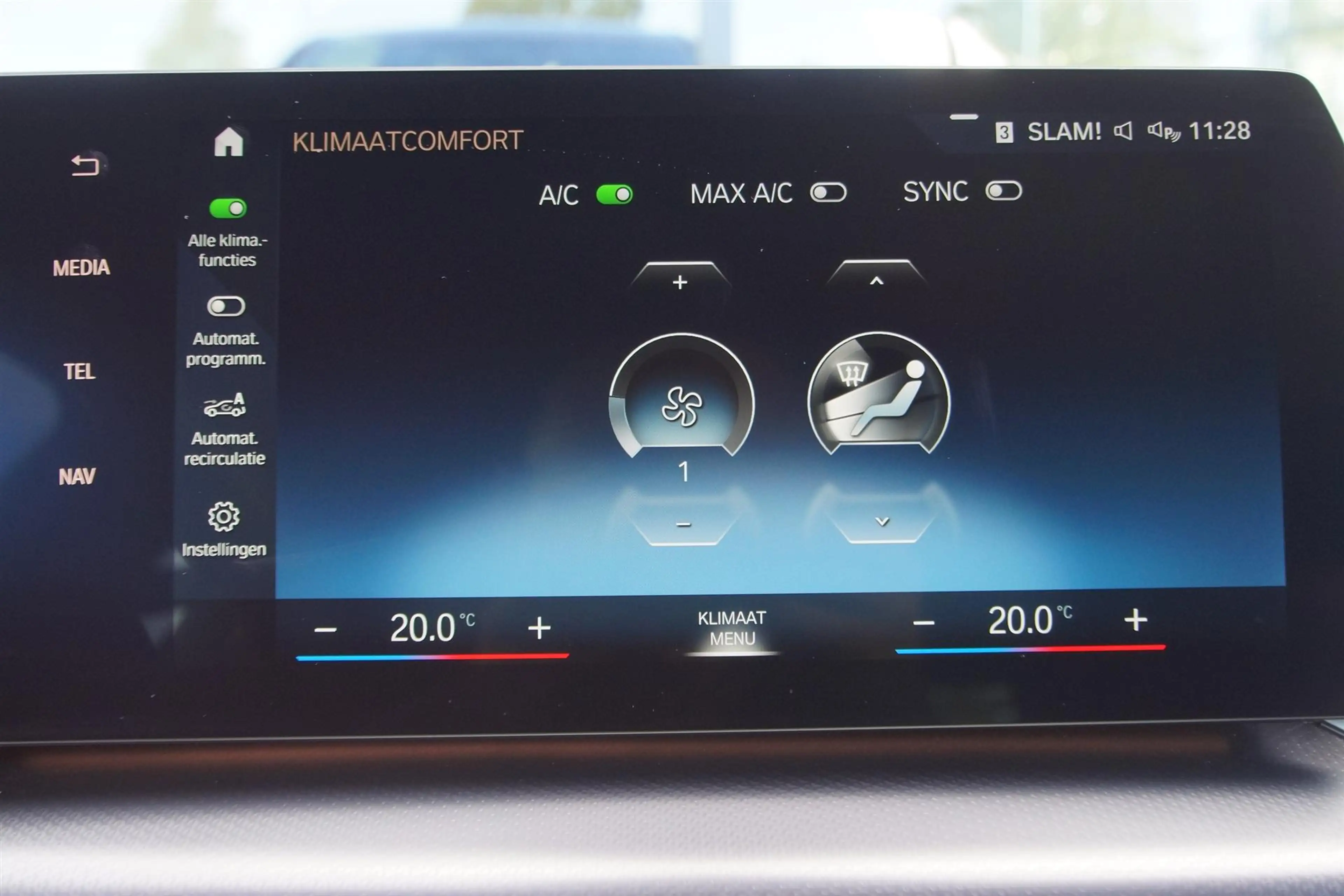BMW 225 Active Tourer 225e xDrive | M-Sport | PDC | LED | — photo 33