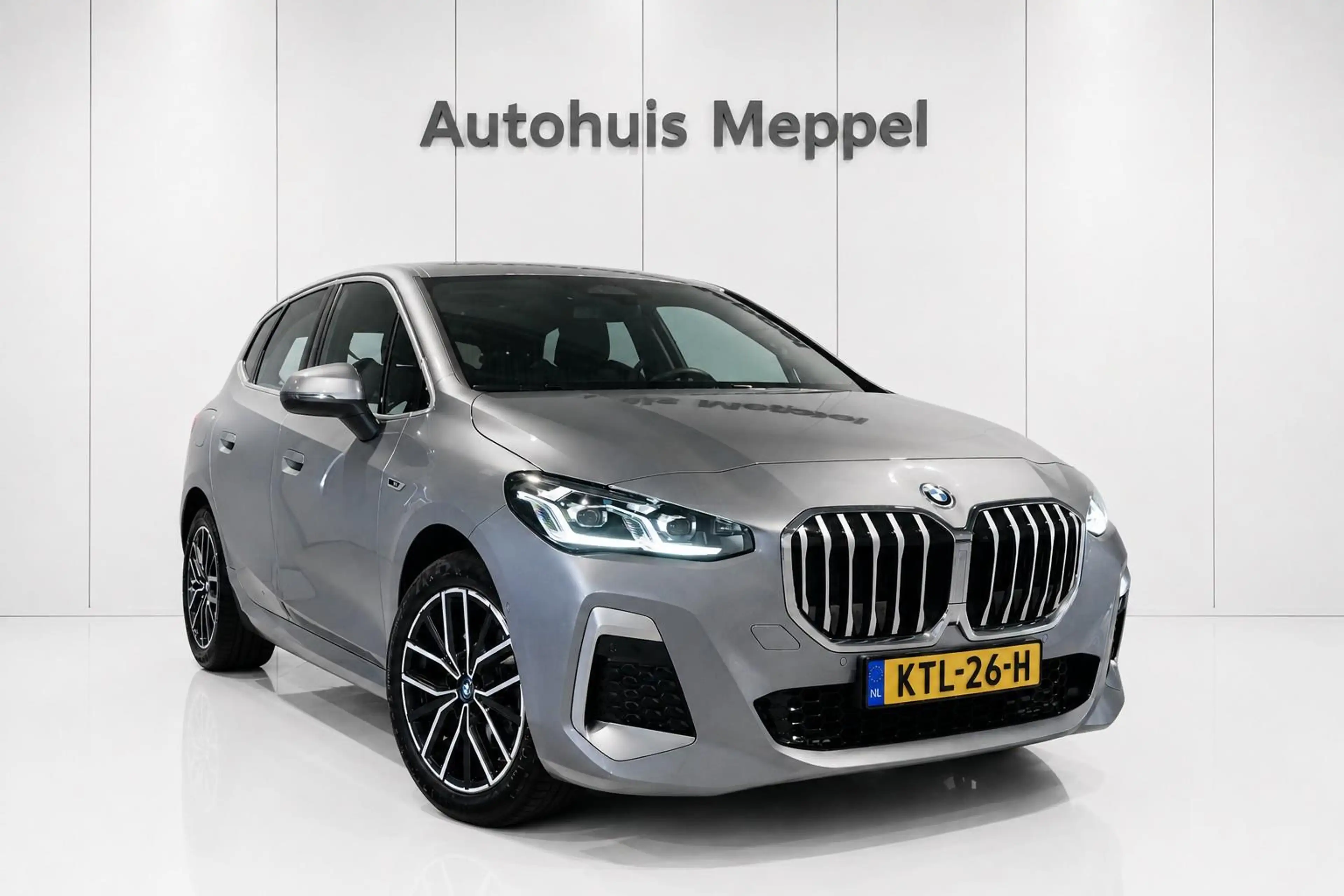 BMW 225 Active Tourer 225e xDrive | M-Sport | PDC | LED | — photo 15