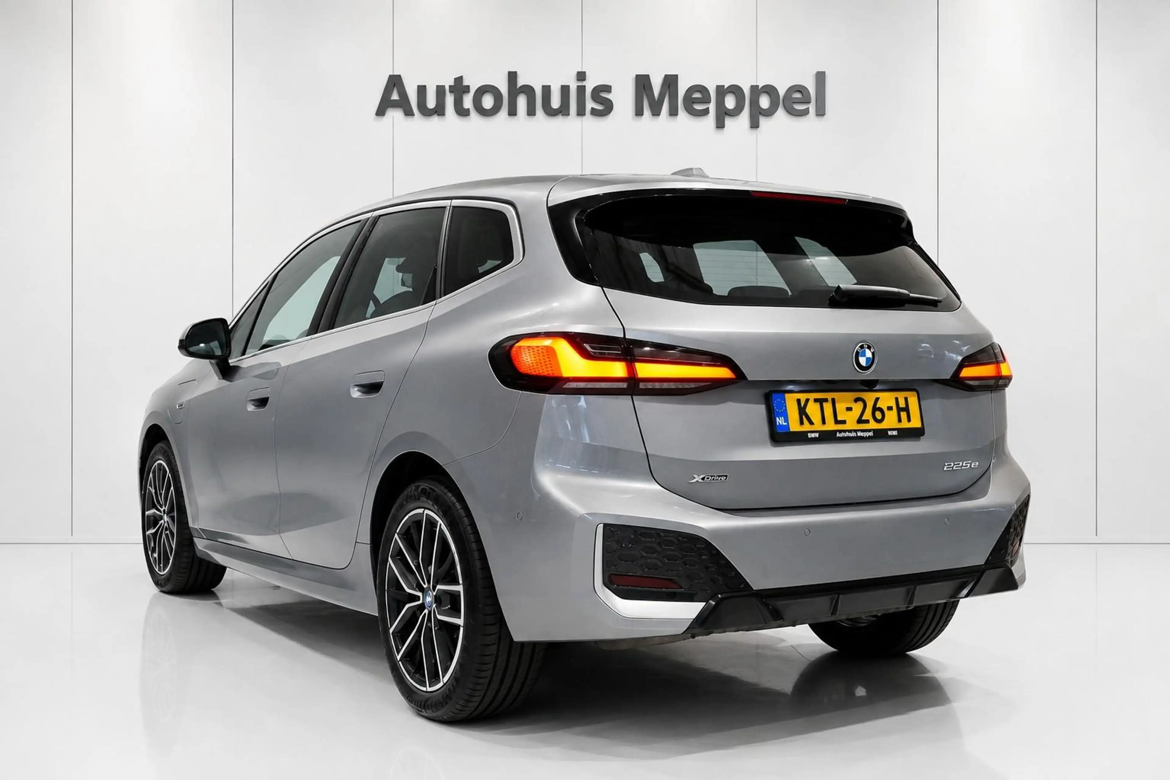 BMW 225 Active Tourer 225e xDrive | M-Sport | PDC | LED | — photo 14