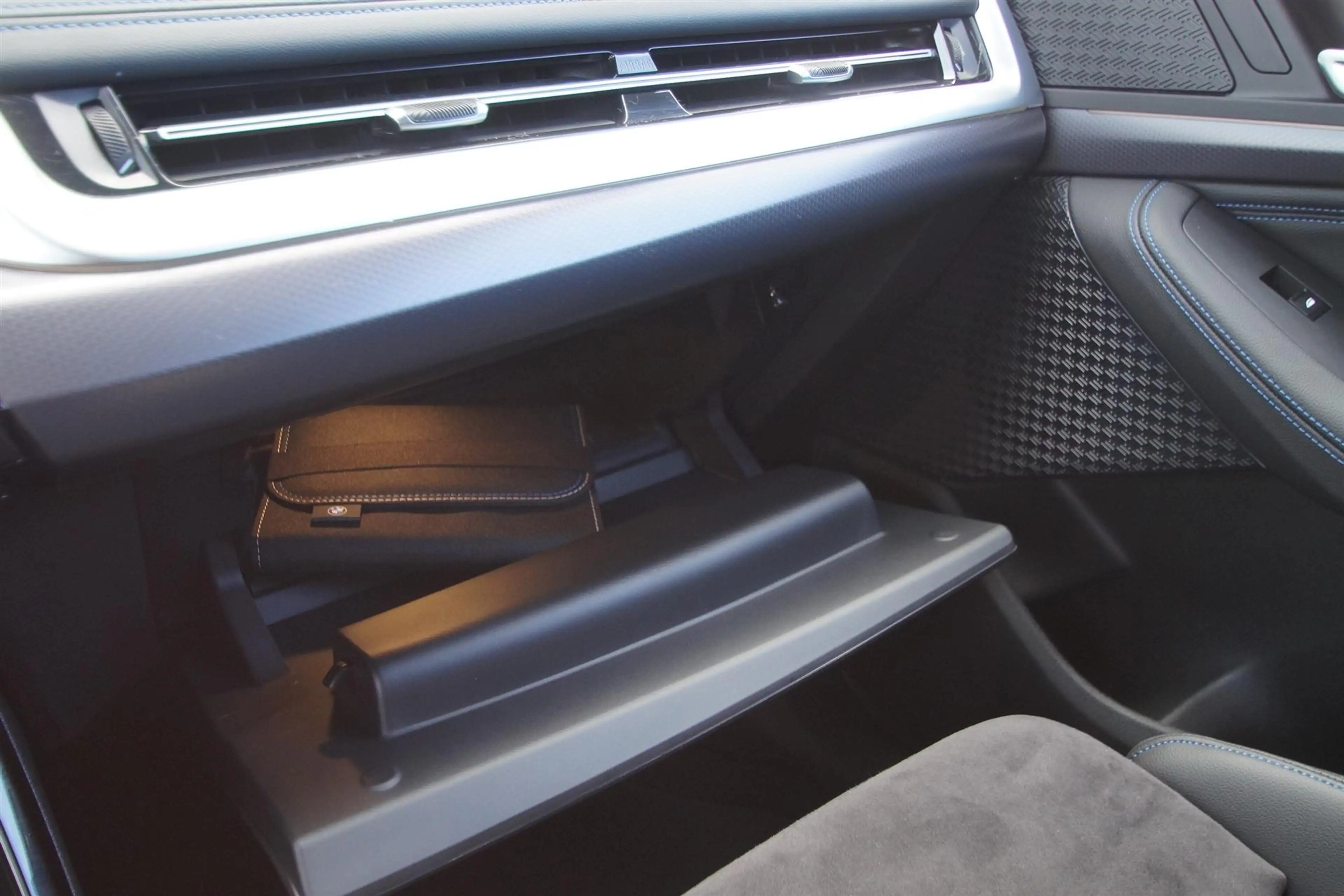 BMW 225 Active Tourer 225e xDrive | M-Sport | PDC | LED | — photo 27
