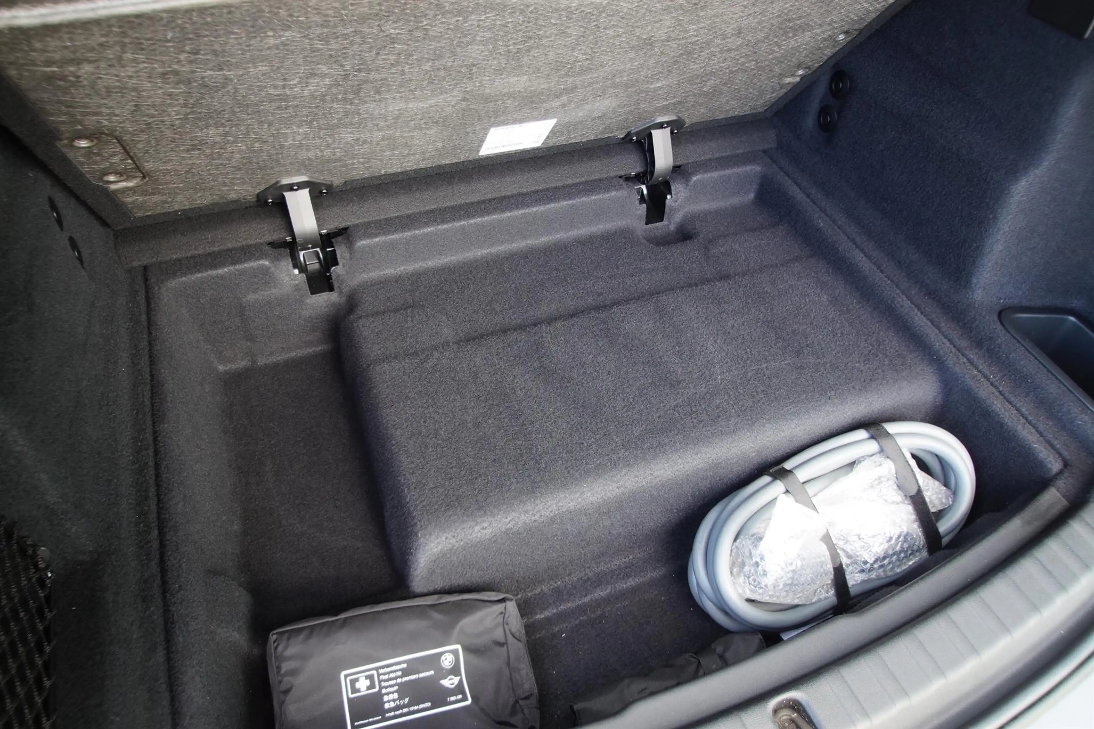BMW 225 Active Tourer 225e xDrive | M-Sport | PDC | LED | — photo 30