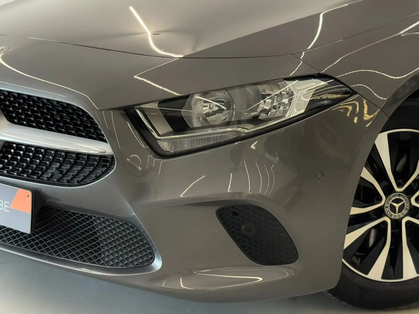 Mercedes-Benz A 180 d Business Solution Boite Auto Gps Caméra Led Grey - 2