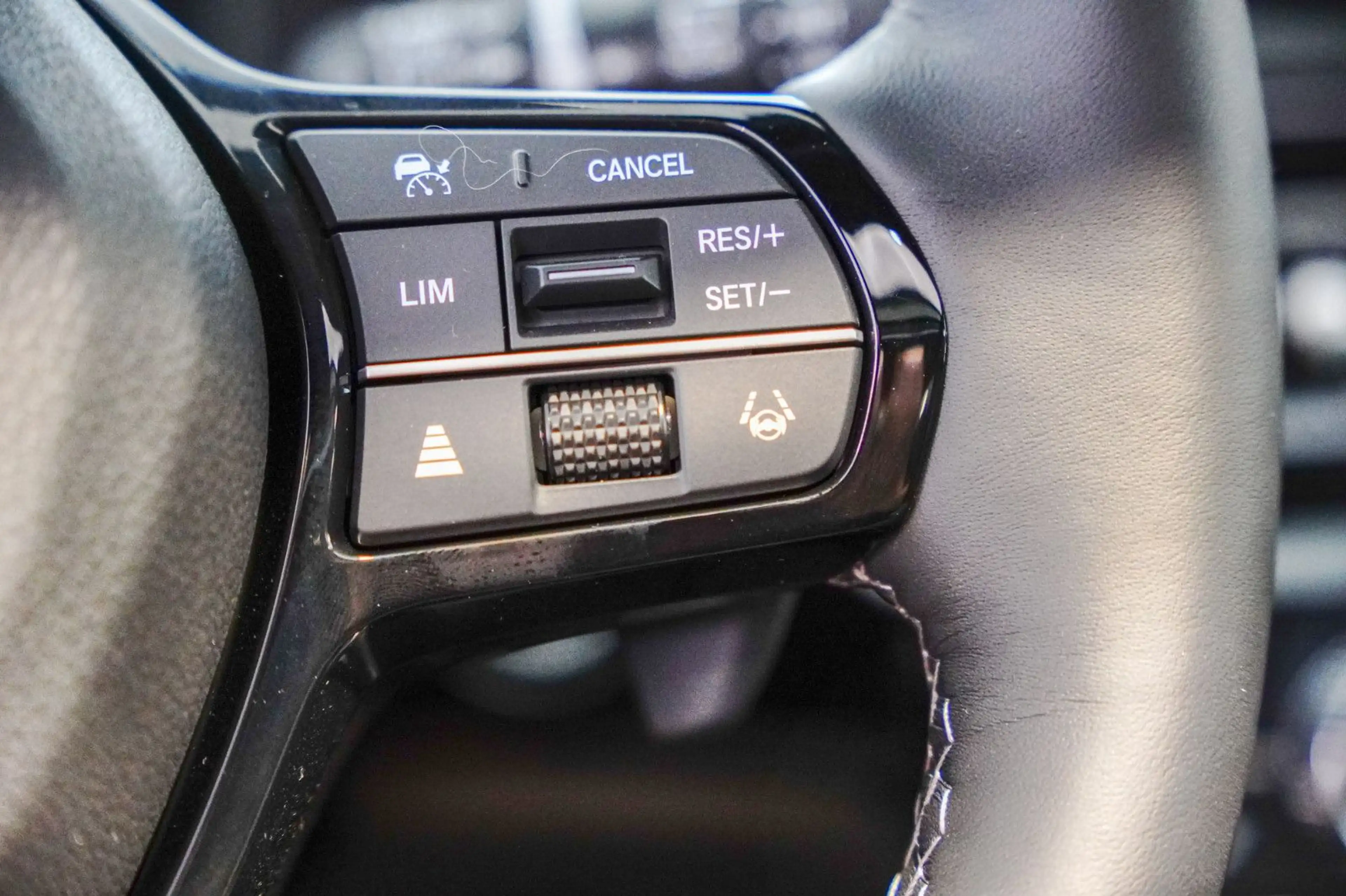 Honda Civic e:HEV 2.0 i-MMD Hybrid Advance — photo 15