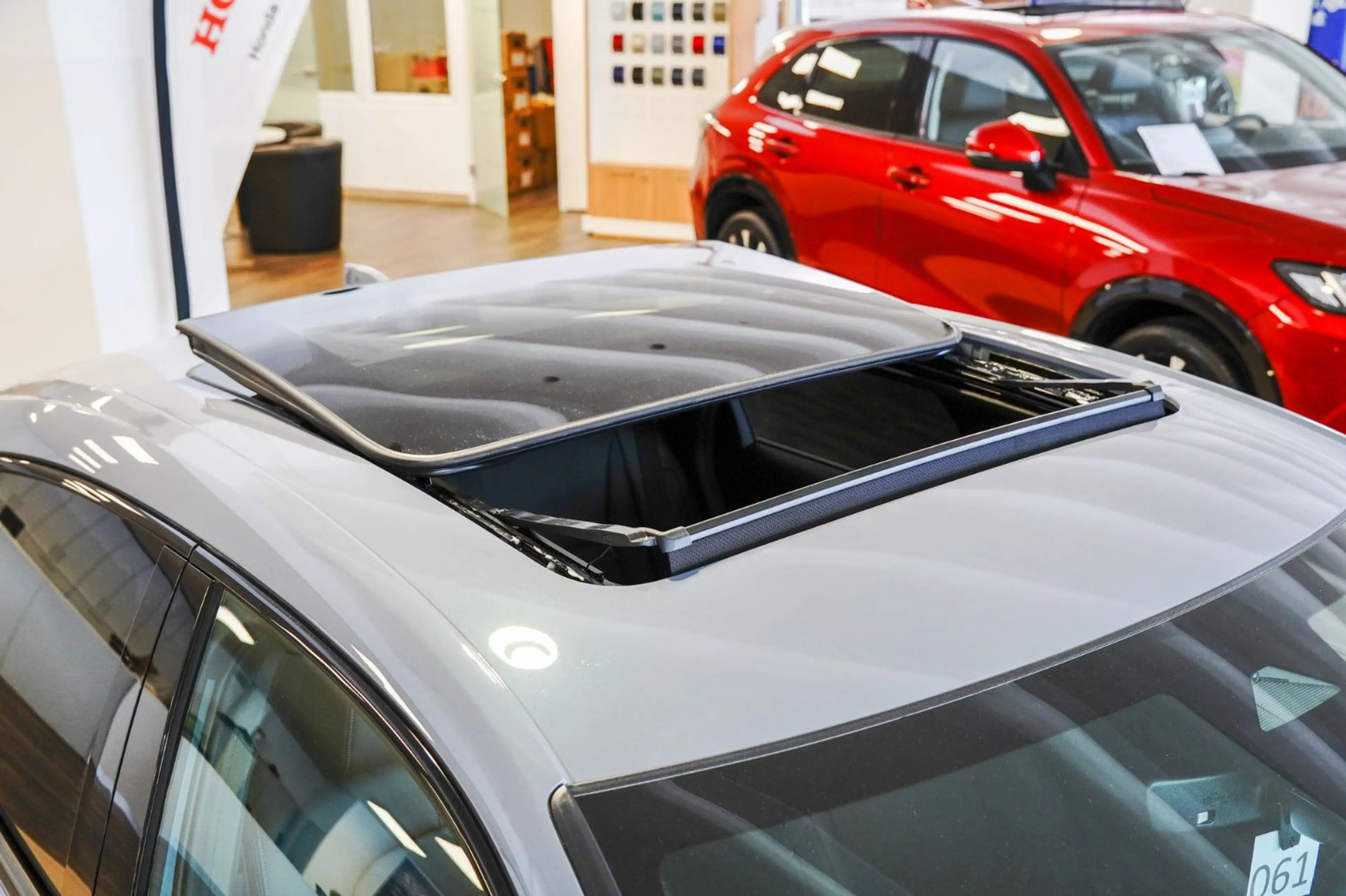 Honda Civic e:HEV 2.0 i-MMD Hybrid Advance — photo 4