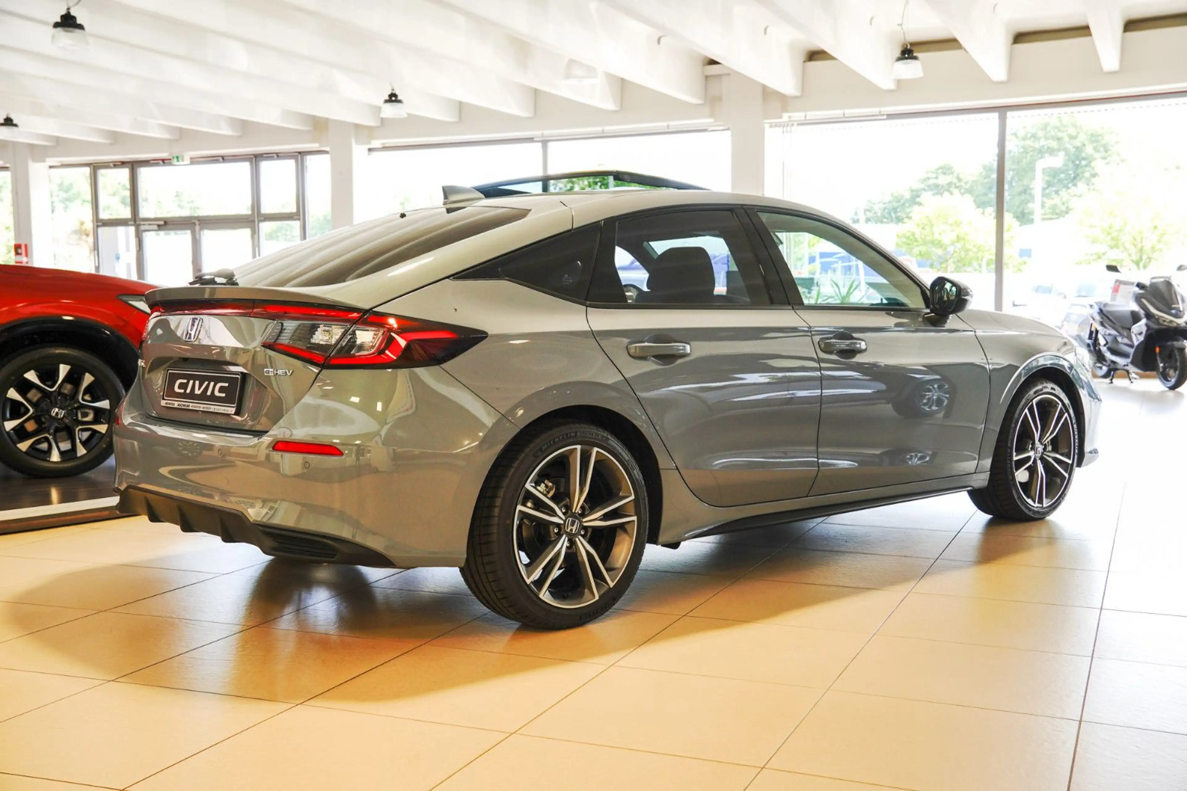 Honda Civic e:HEV 2.0 i-MMD Hybrid Advance — photo 5