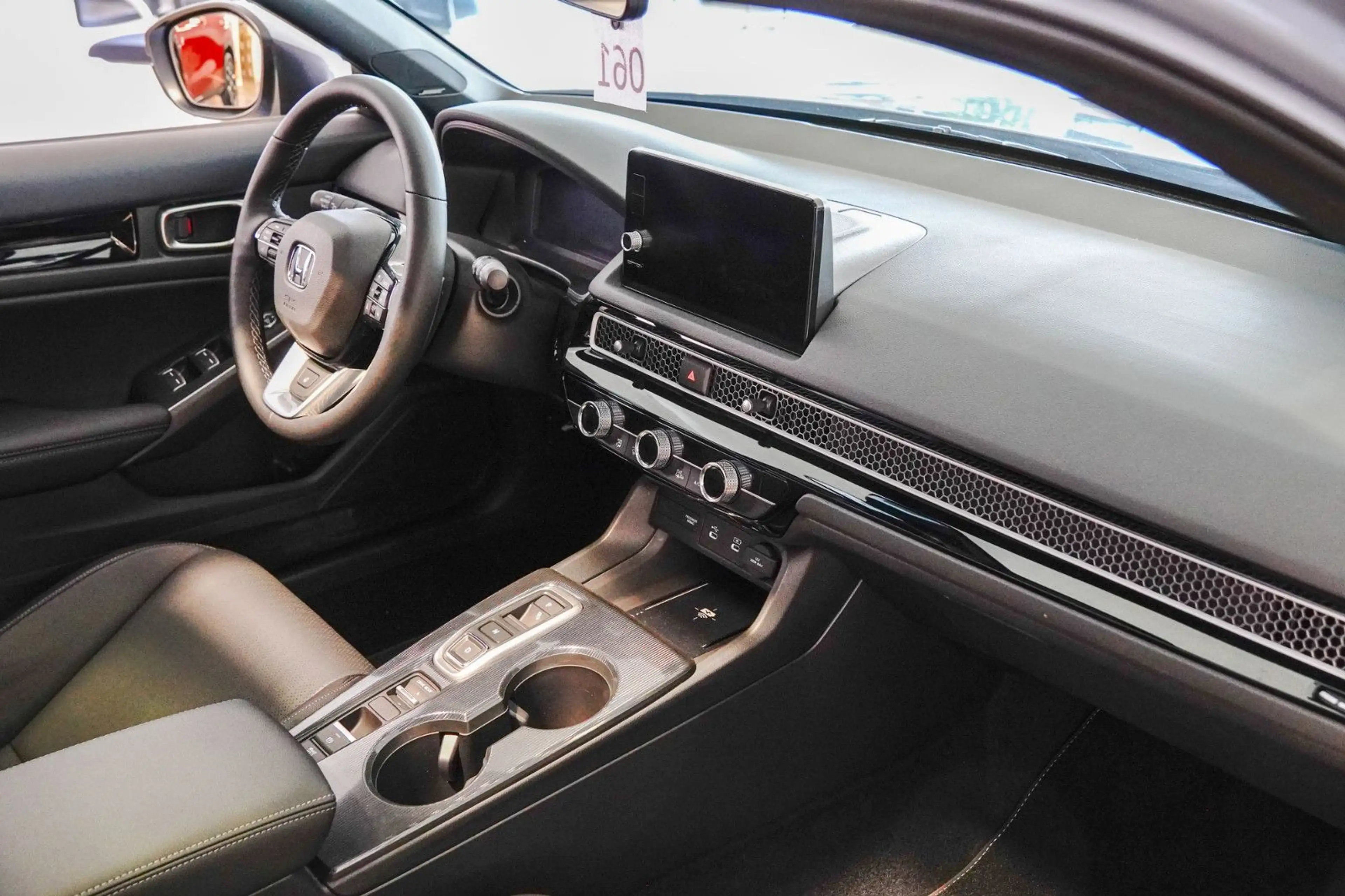 Honda Civic e:HEV 2.0 i-MMD Hybrid Advance — photo 8