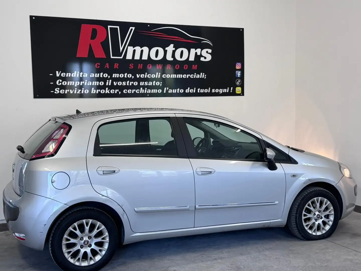 Fiat Punto Evo Punto III 2009 Evo 5p 1.4 Dynamic Gpl 77cv Argento - 2