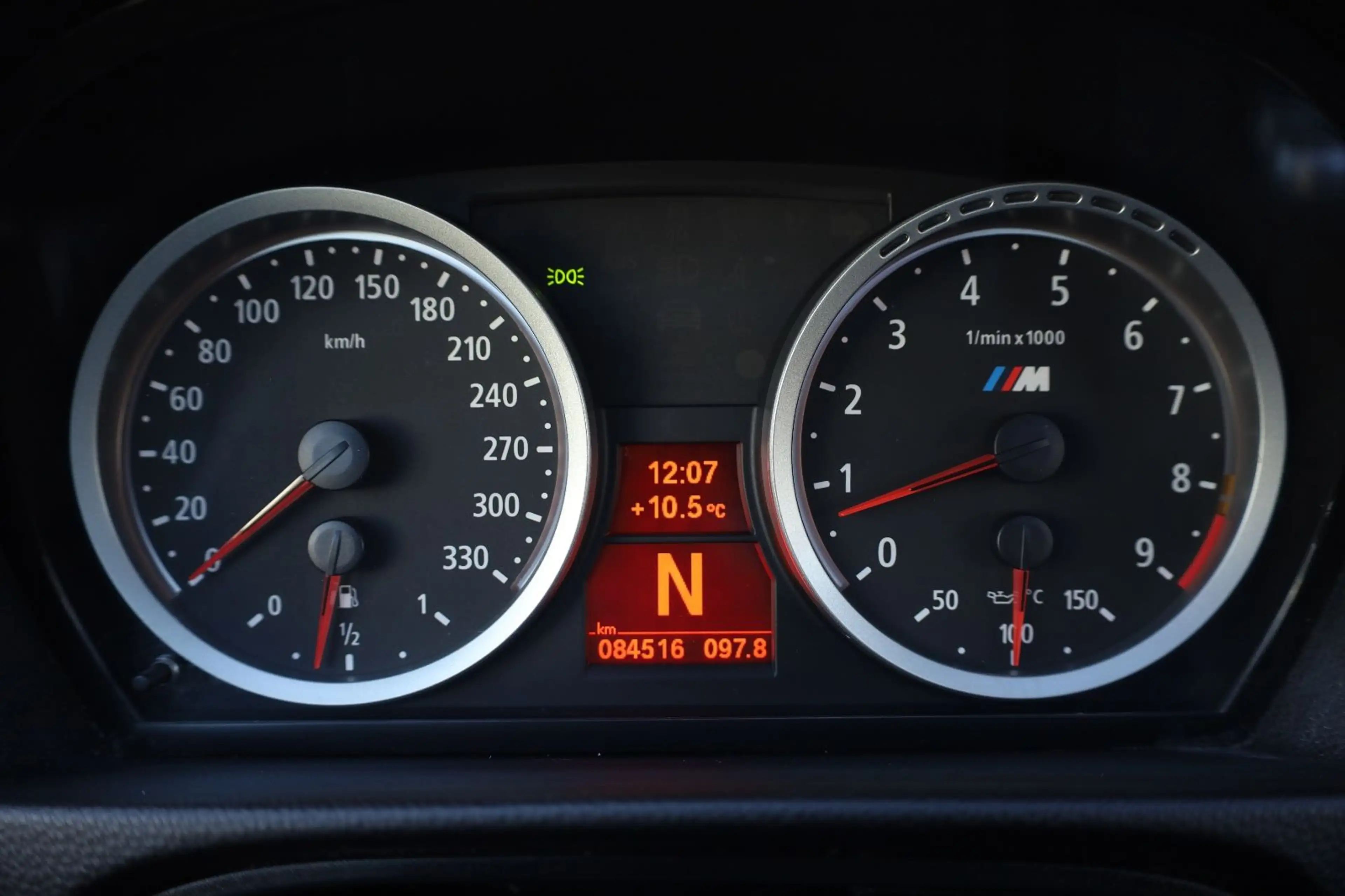 BMW M3 Coupé/M/KAMERA/PDC/XENON/SHZ/SBD/Tempomat/R19 — photo 13