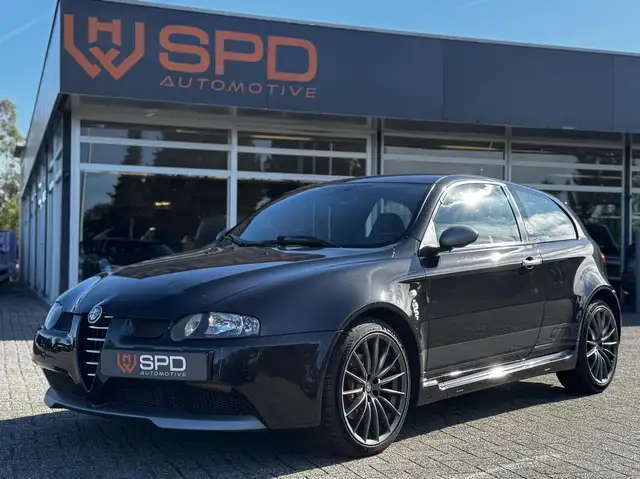 Alfa Romeo 147 3.2 V6 GTA|250PK|Leder|CollectorsItem|Novitec