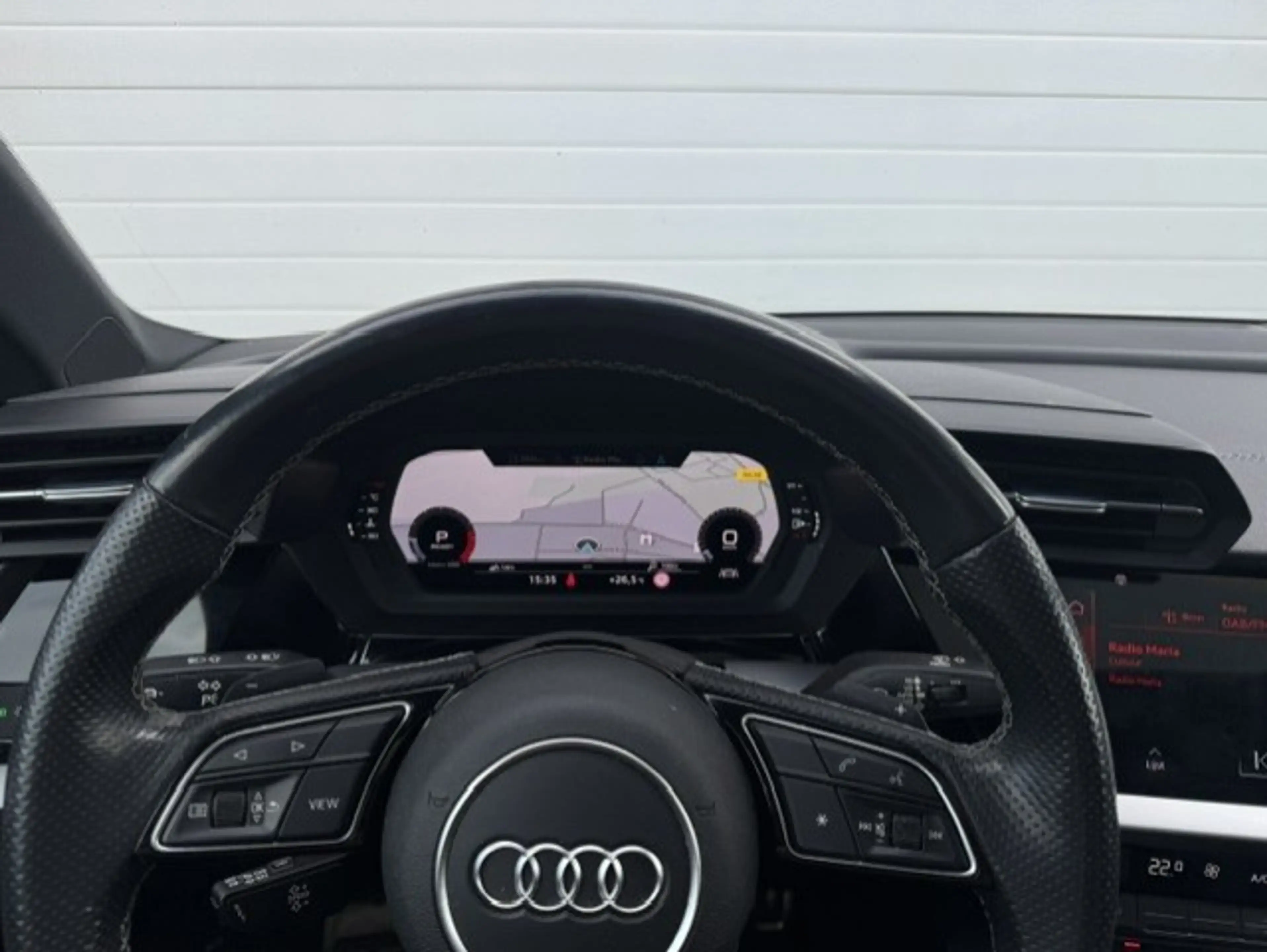 Audi A3 Limousine 30 TFSI S edition -Panorama-Virtual-Matr — photo 14