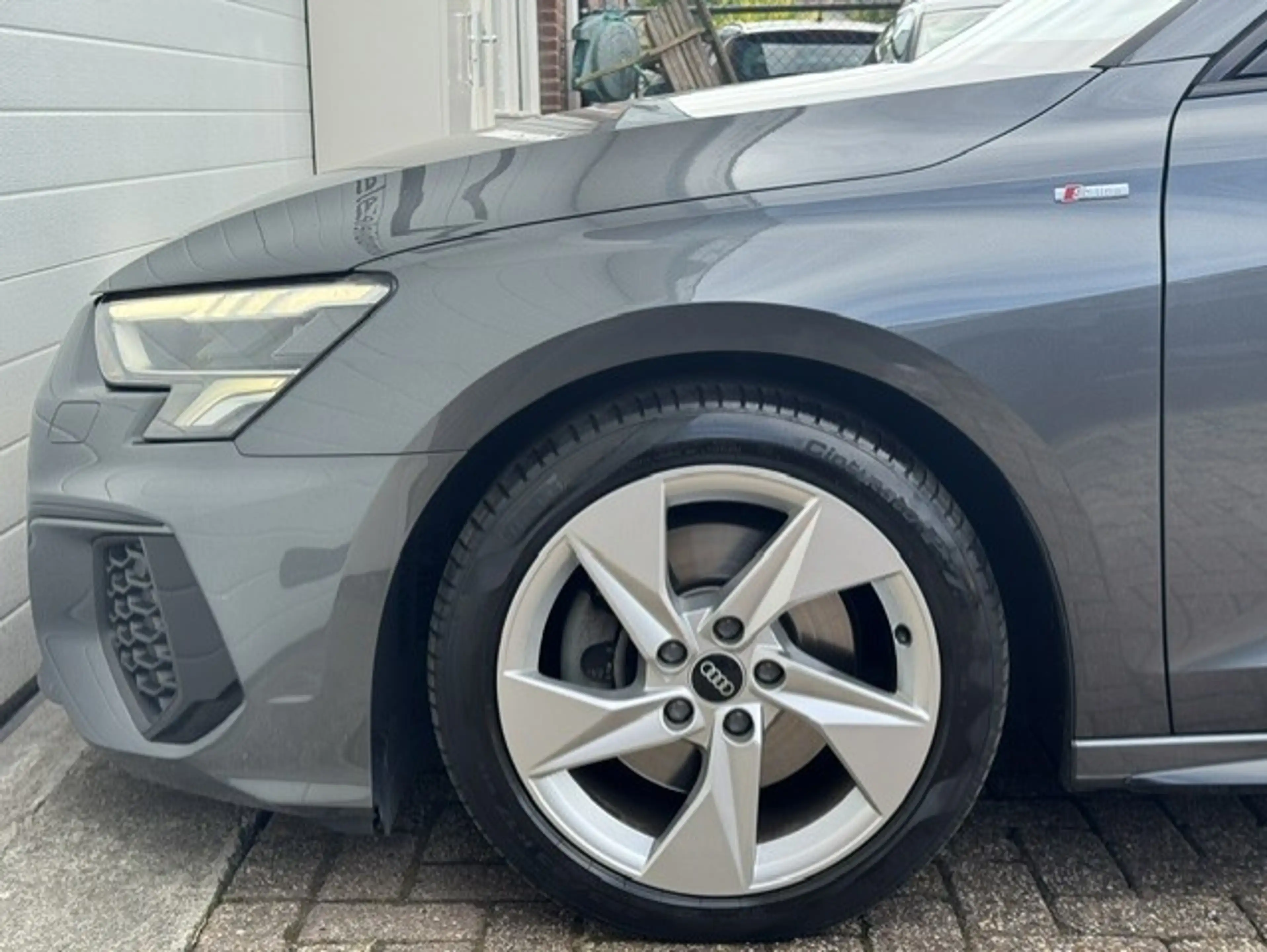 Audi A3 Limousine 30 TFSI S edition -Panorama-Virtual-Matr — photo 10