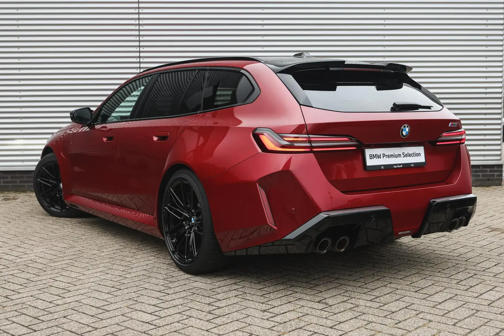BMW M5 5 Serie Touring Automaat / M Drive Professional / Rood - 2