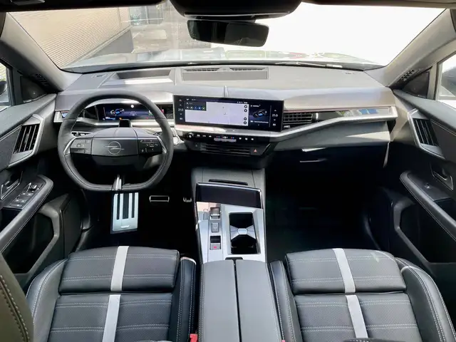 Opel Grandland view 12