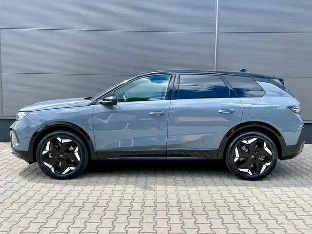 Opel Grandland view 8