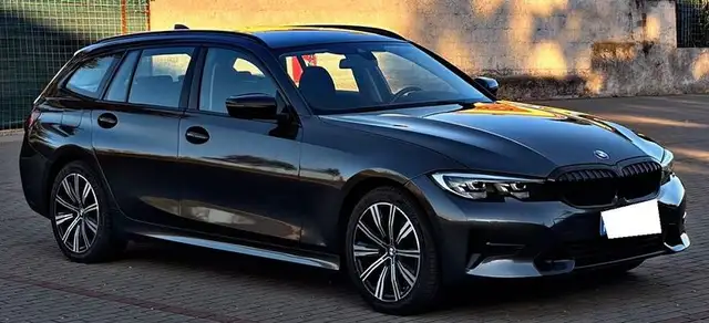 BMW 318 SPORT LINE - HYBRID - PARI NUOVO - IVA ESPOSTA