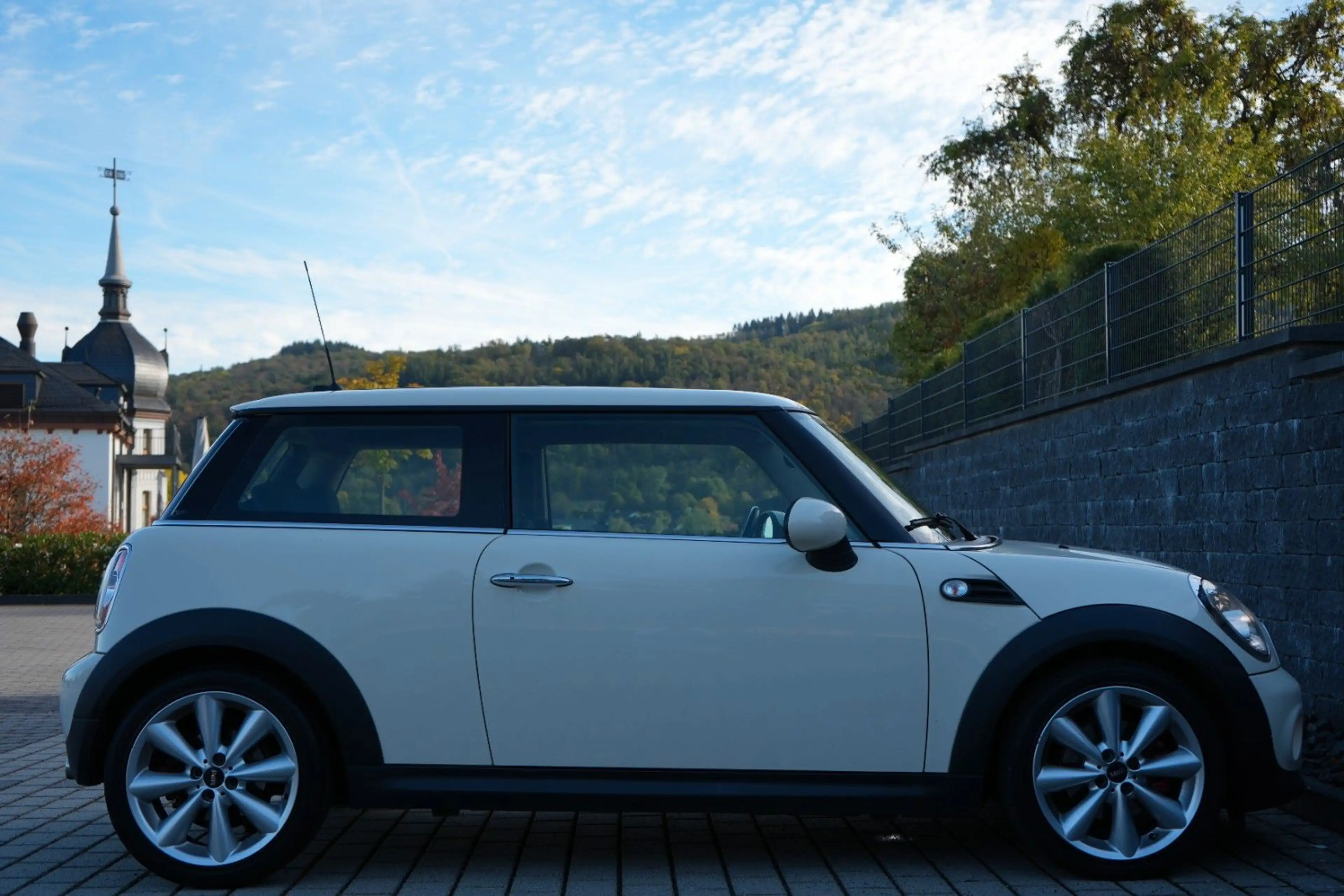 MINI Cooper 1.6 Gepflegt/Pano/Navi/Tempo/Display — photo 8