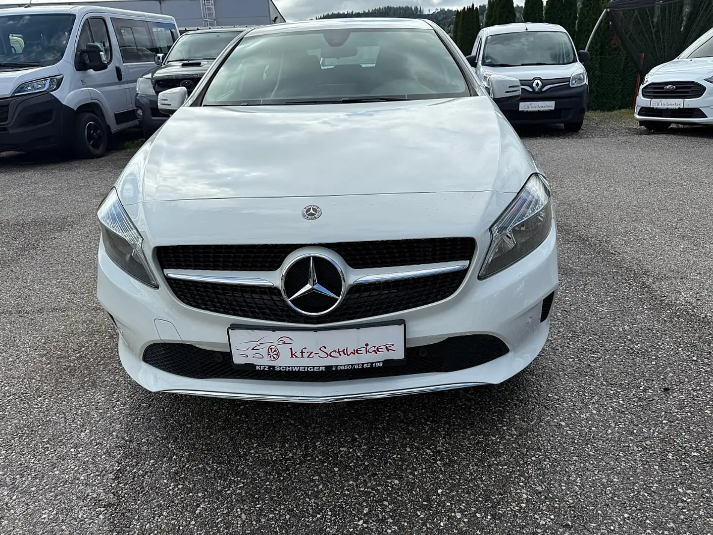 Mercedes-Benz A 160 Austria Edition Weiß - 2