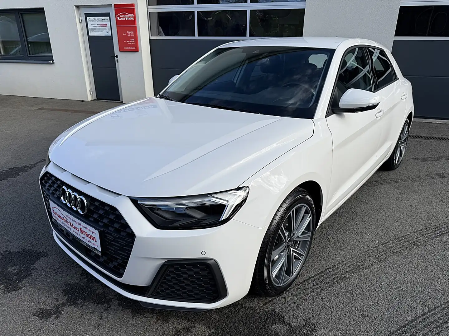 Audi A1 SB 25 TFSI intense/LED/PDC/Audi sound system Weiß - 1