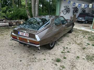 2.7 V6